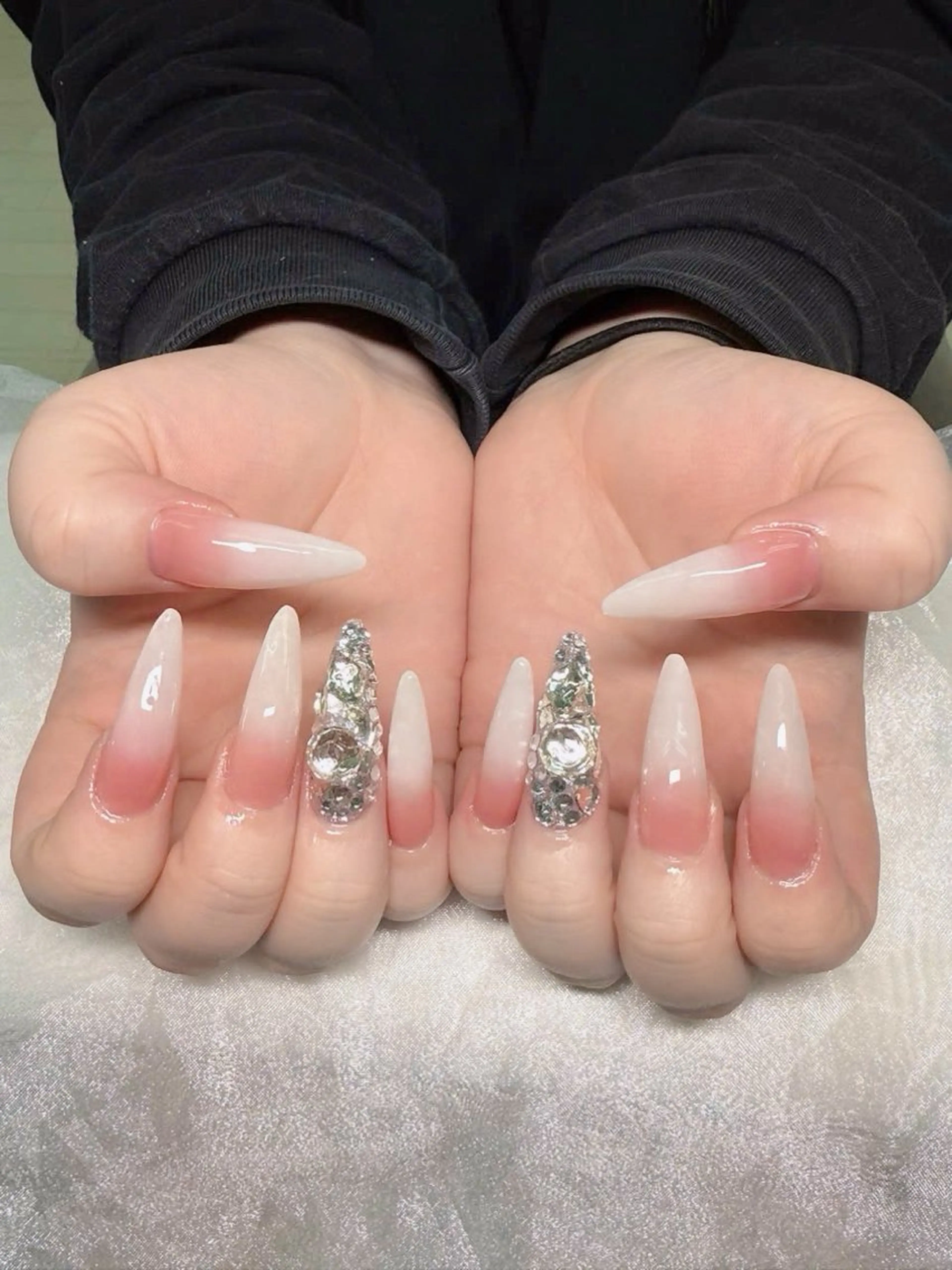 ネイル ハンドネイル HIN NAILのネイルデザイン