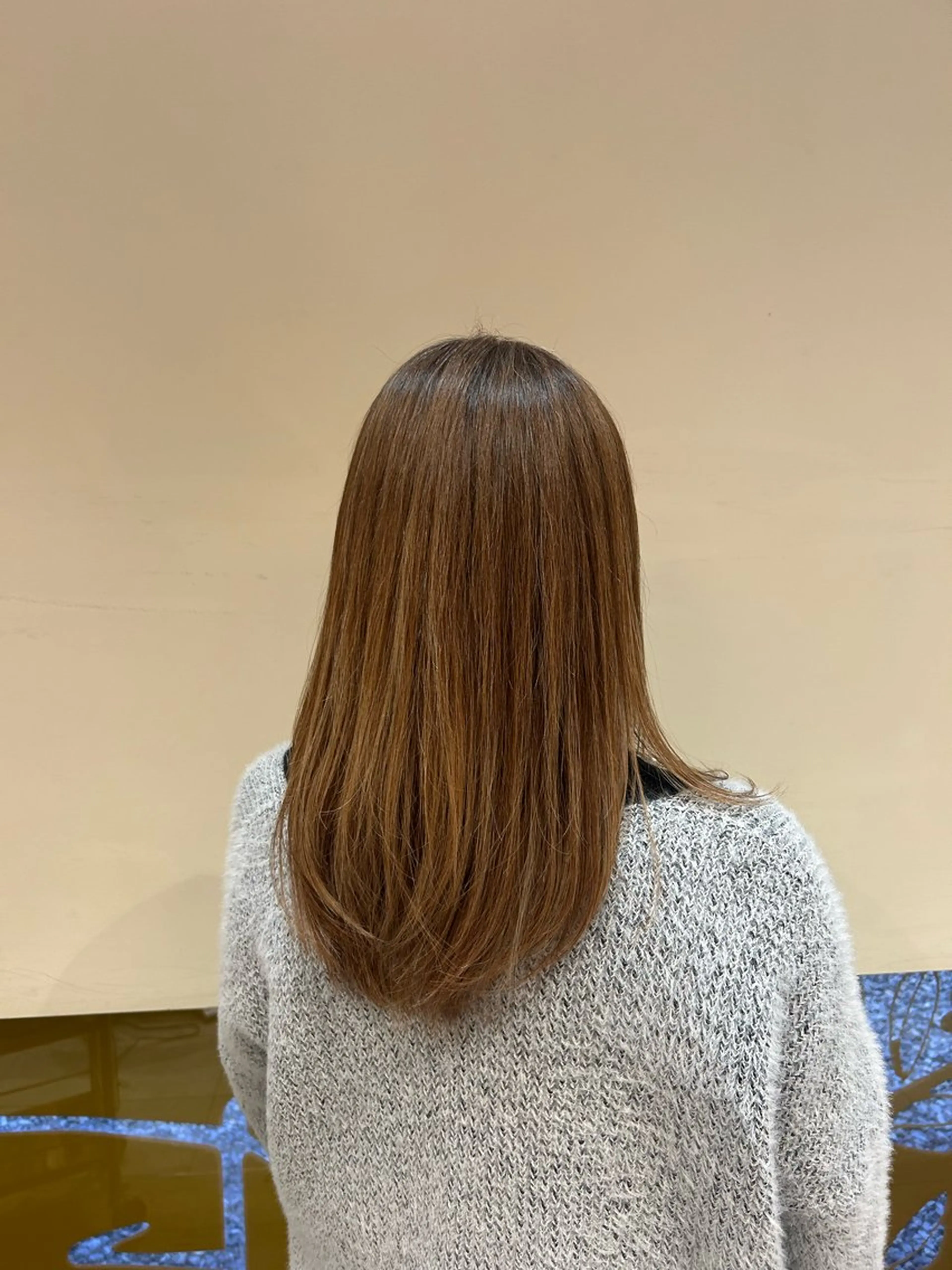 セミロング レイヤーカット カット 村松 麻菜のヘアスタイル