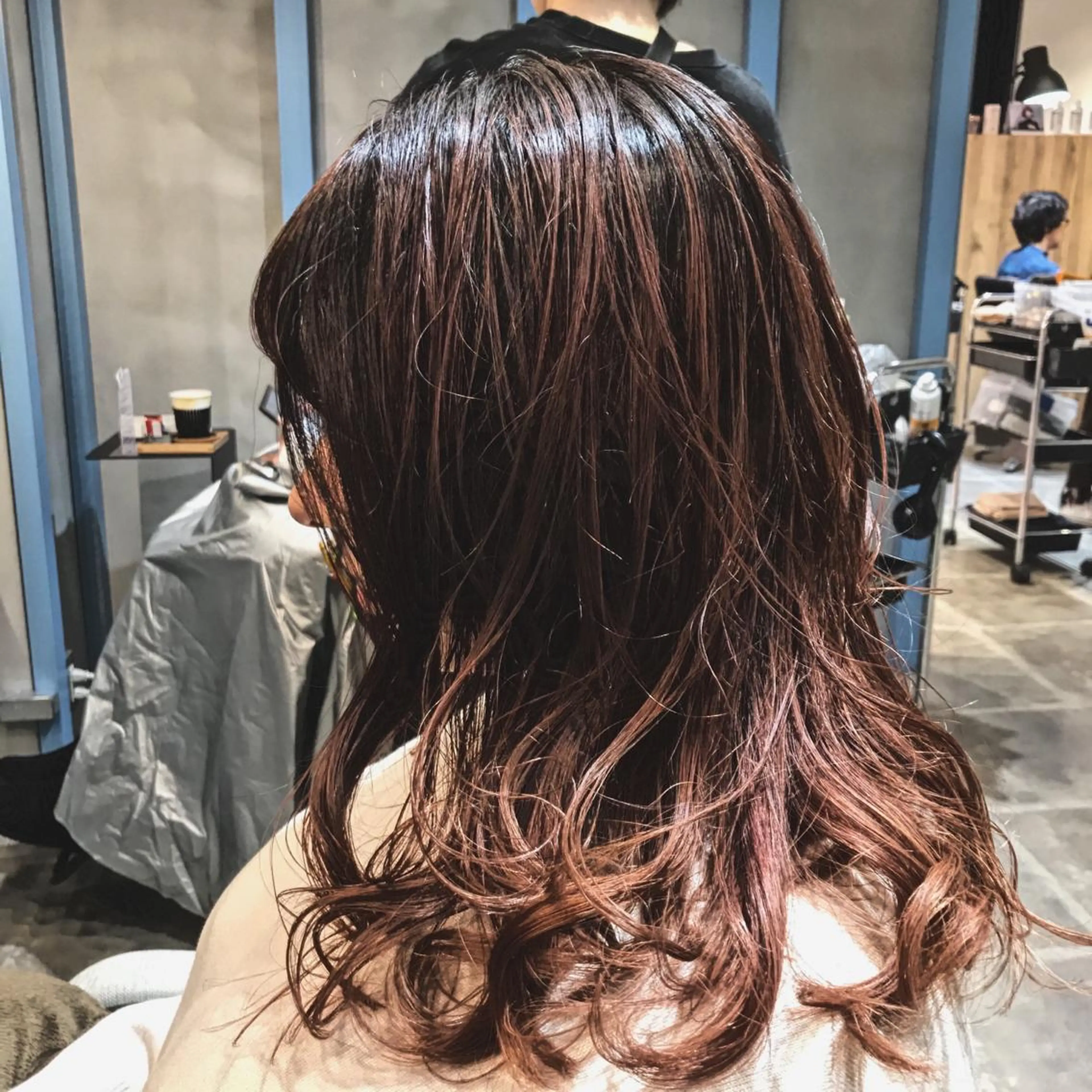 セミロング 所渉/韓国レイヤー /ウルフカットのヘアスタイル