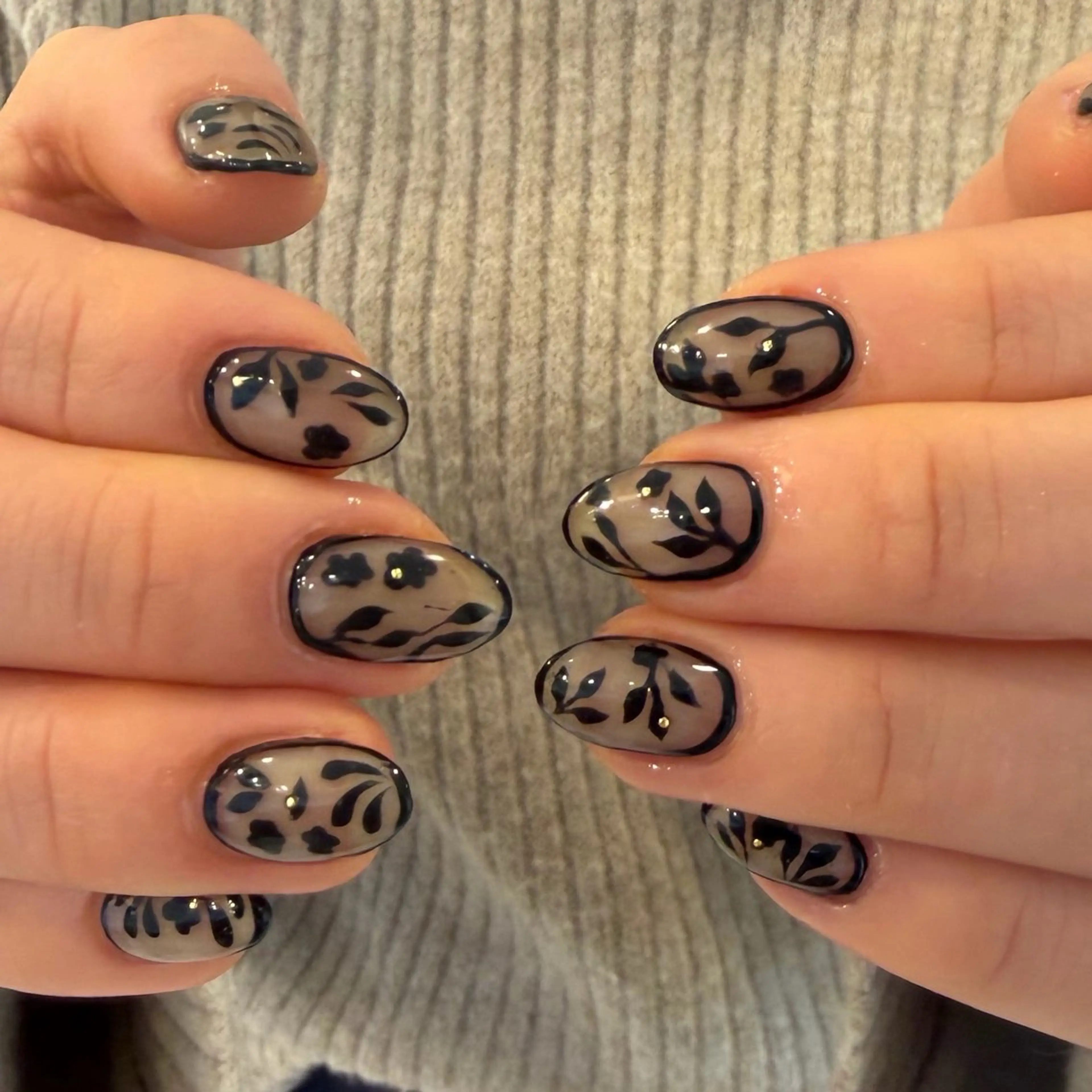 ネイル ハンドネイル Maya nailsTOKYOのネイルデザイン