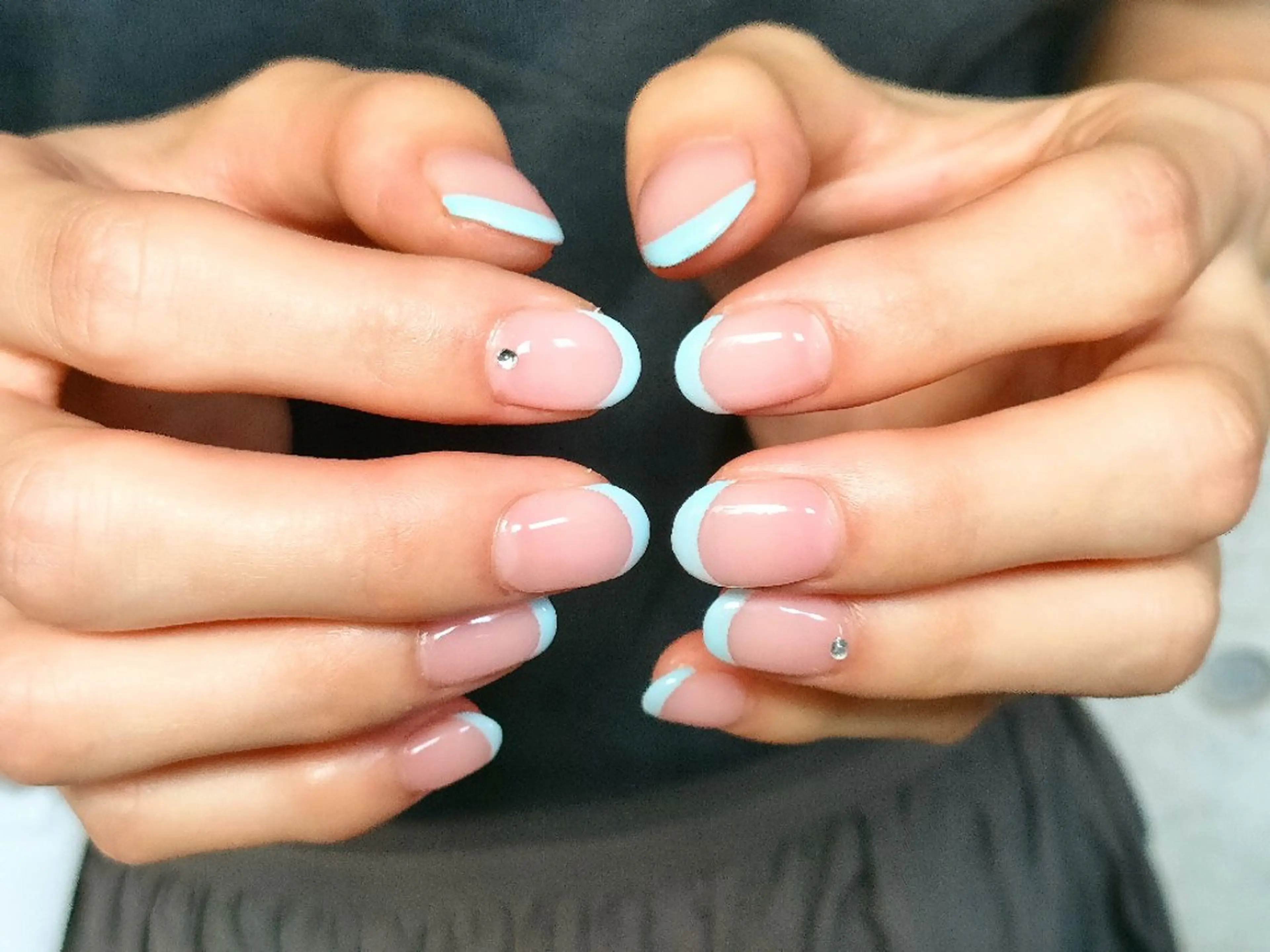 ネイル フレンチネイル 水色 ピンク oir. nailsalonのネイルデザイン