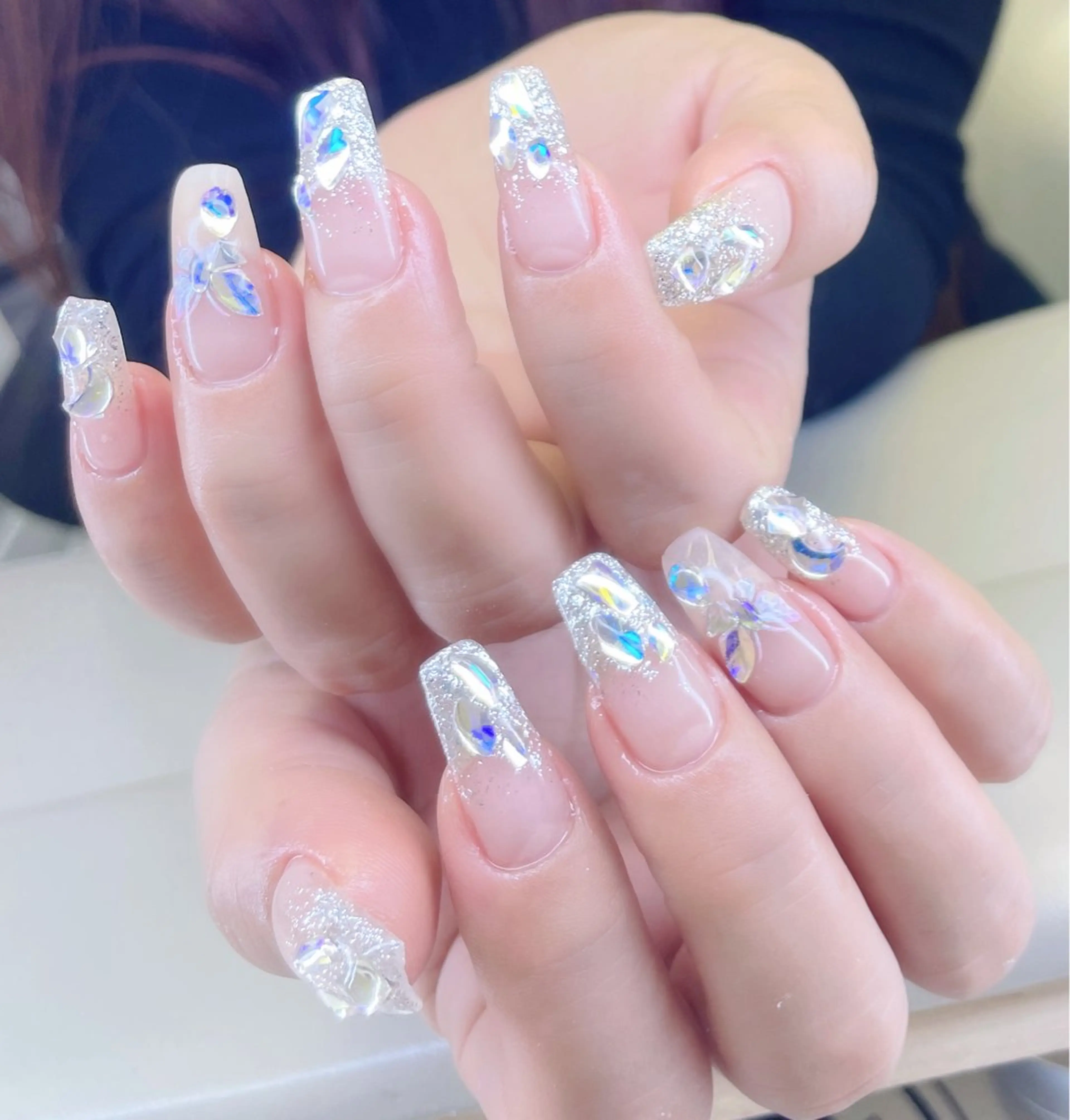 ネイル ハンドネイル AngelChris ビューティーサロンのネイルデザイン