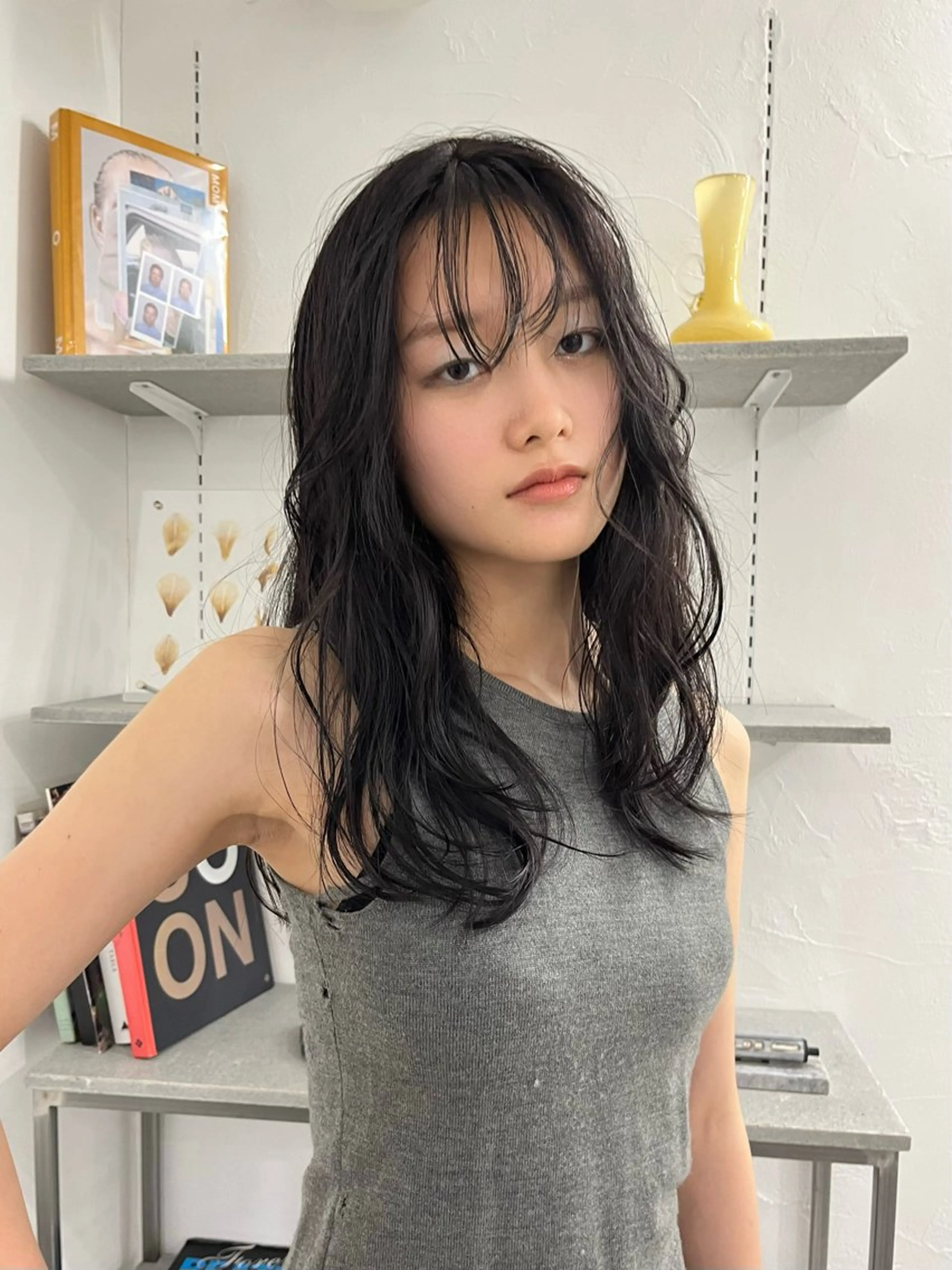 ロング イシイ モエカのヘアスタイル