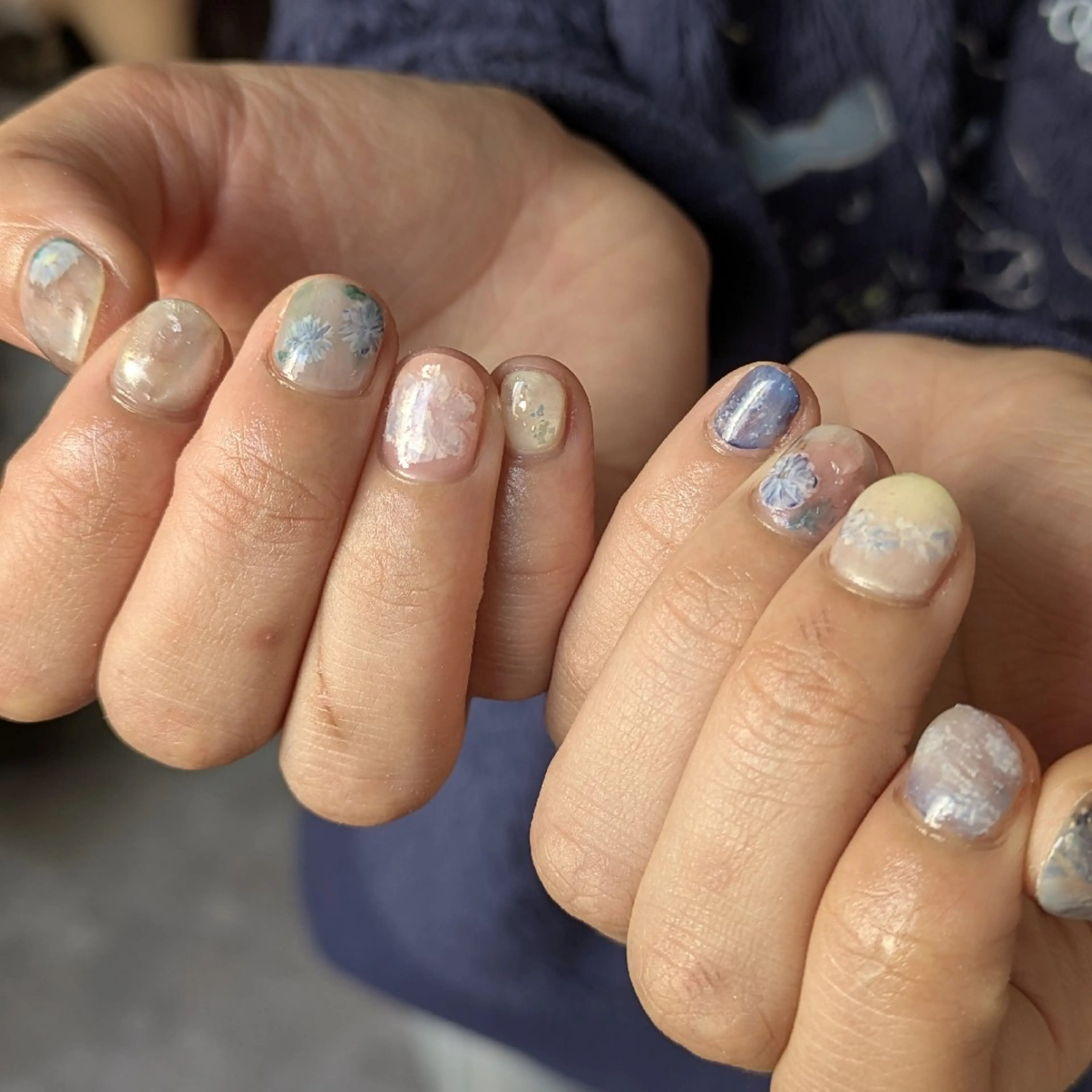 ネイル フラワーネイル ニュアンスネイル ニュアンスネイル 【新宿三丁目】AMIのネイルデザイン
