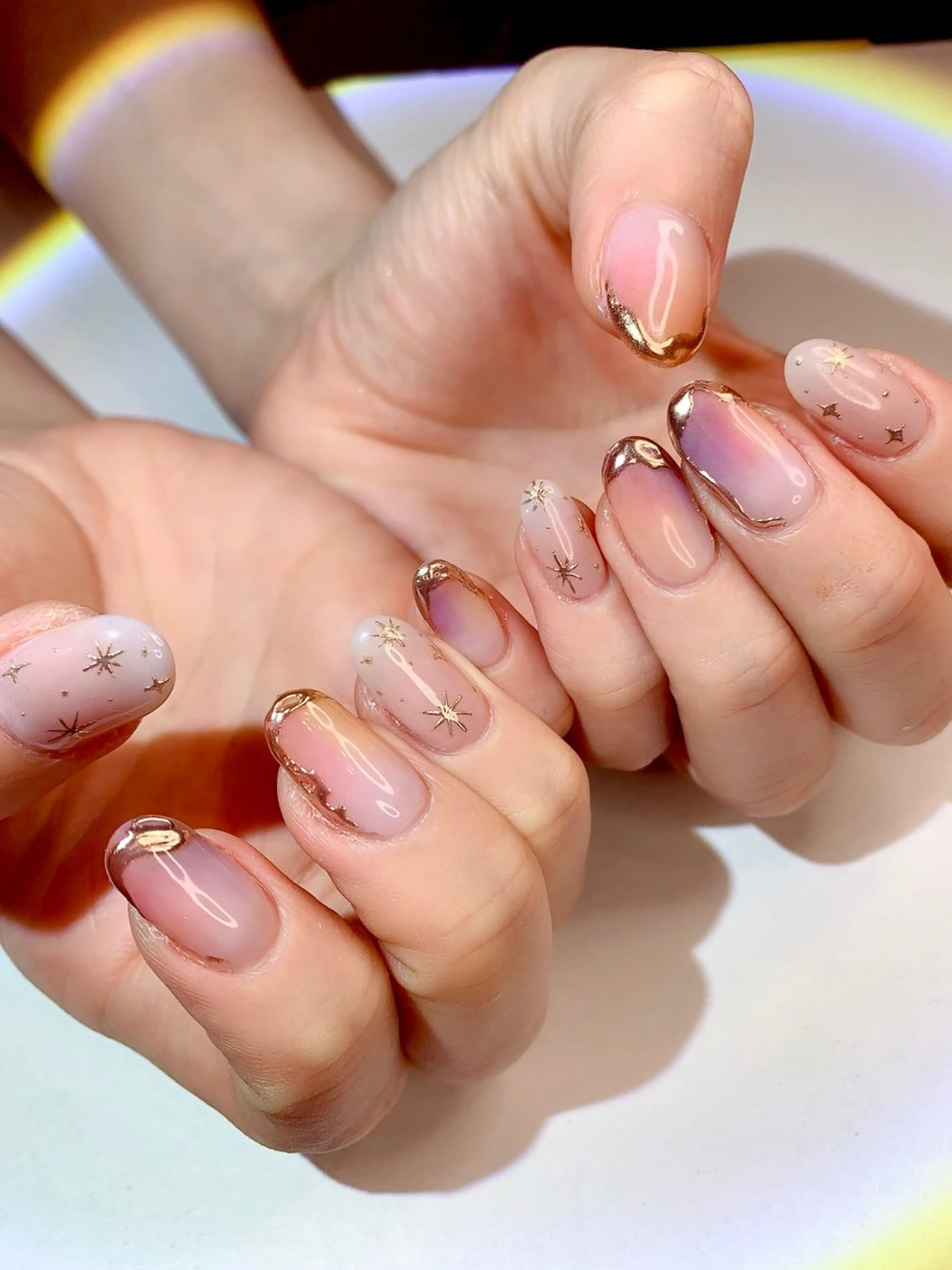 ネイル アートネイル ゴールド グラデーション キラキラネイル ミラーネイル シェアサロンLei.g(レイジー)所属・3Dアートネイル💗 都築レナのネイルデザイン