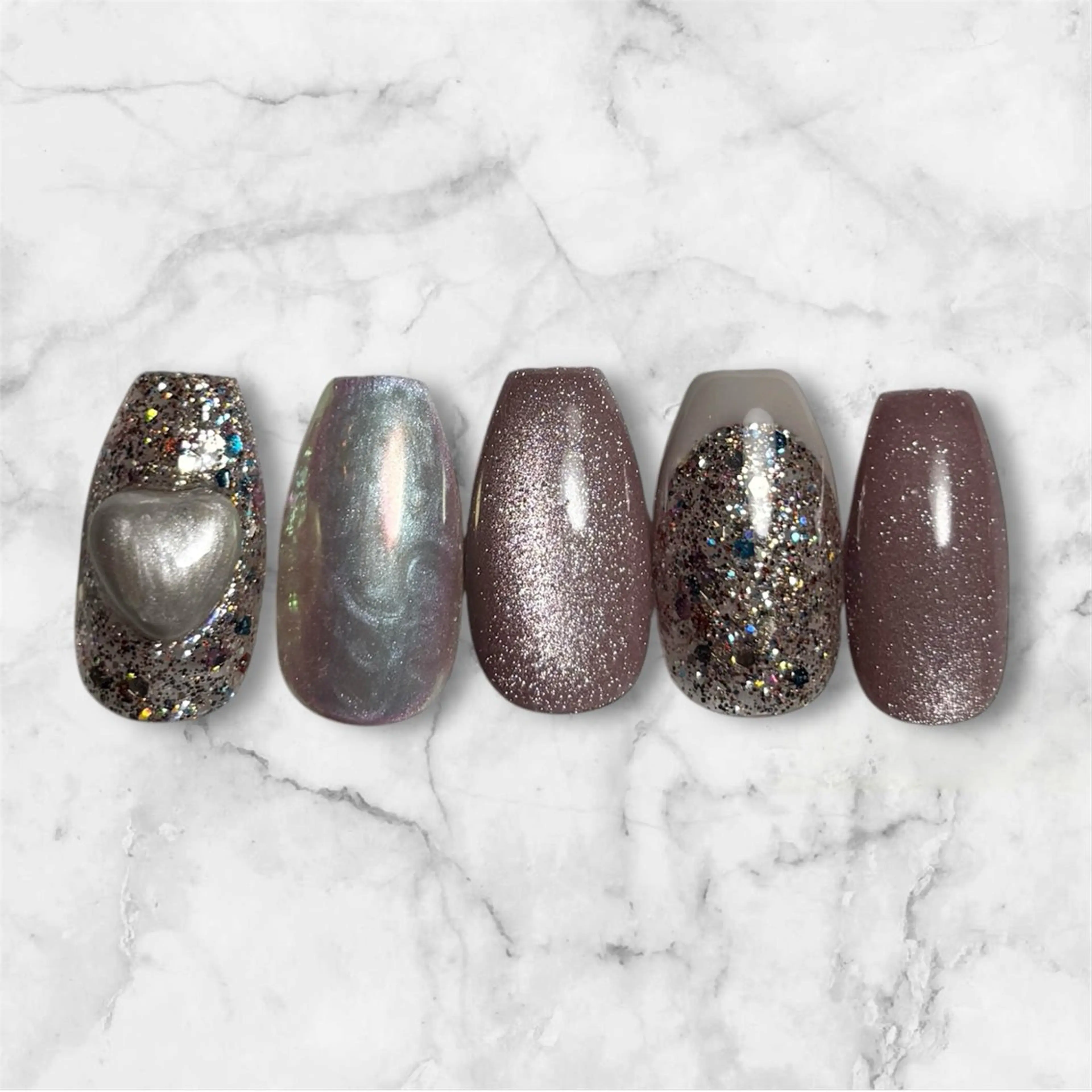 ショート ハンドネイル watanabe miyuuのネイルデザイン