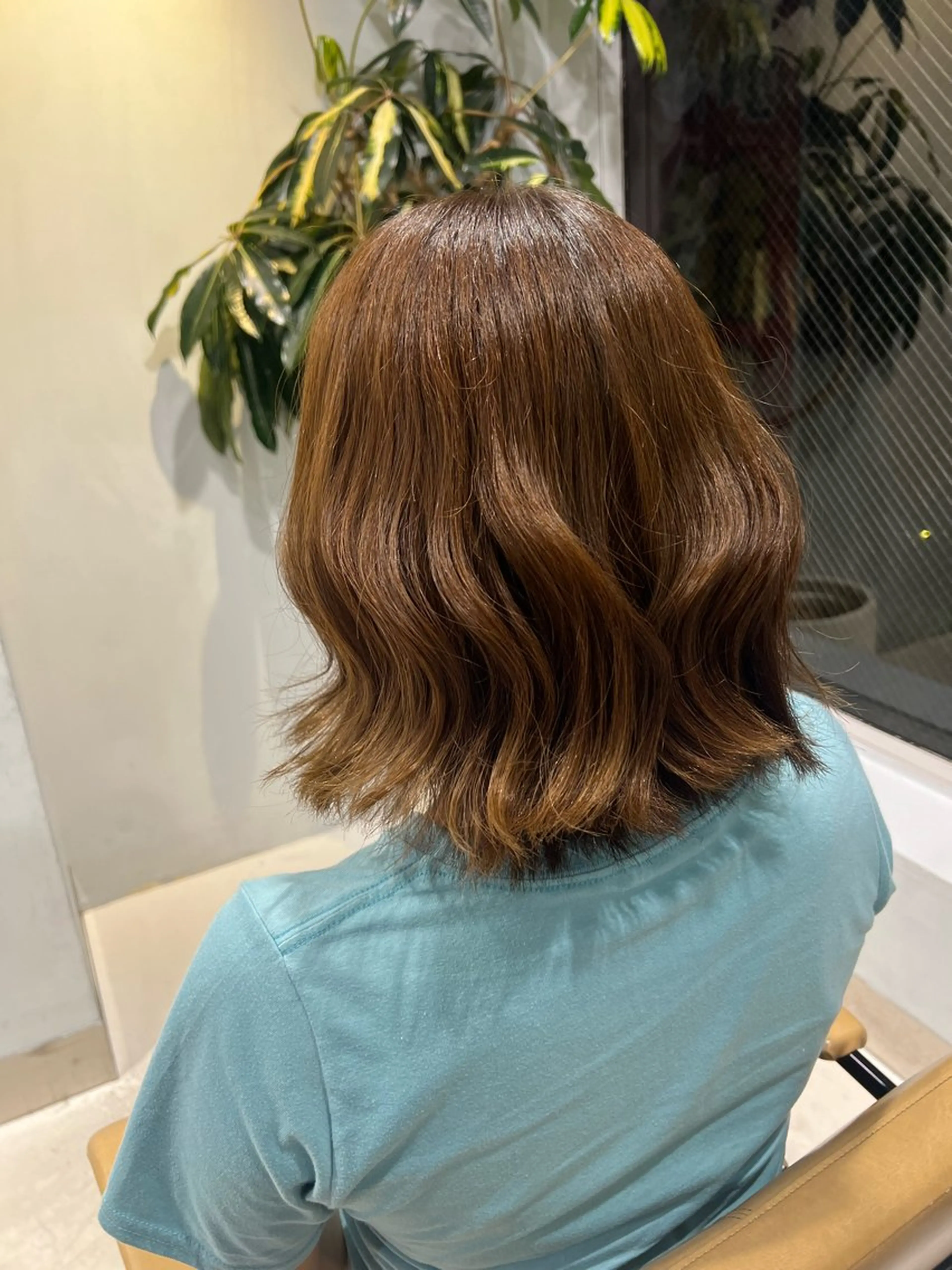 ミディアム カラー ヘアカラー トリートメント シミズ リホのヘアスタイル