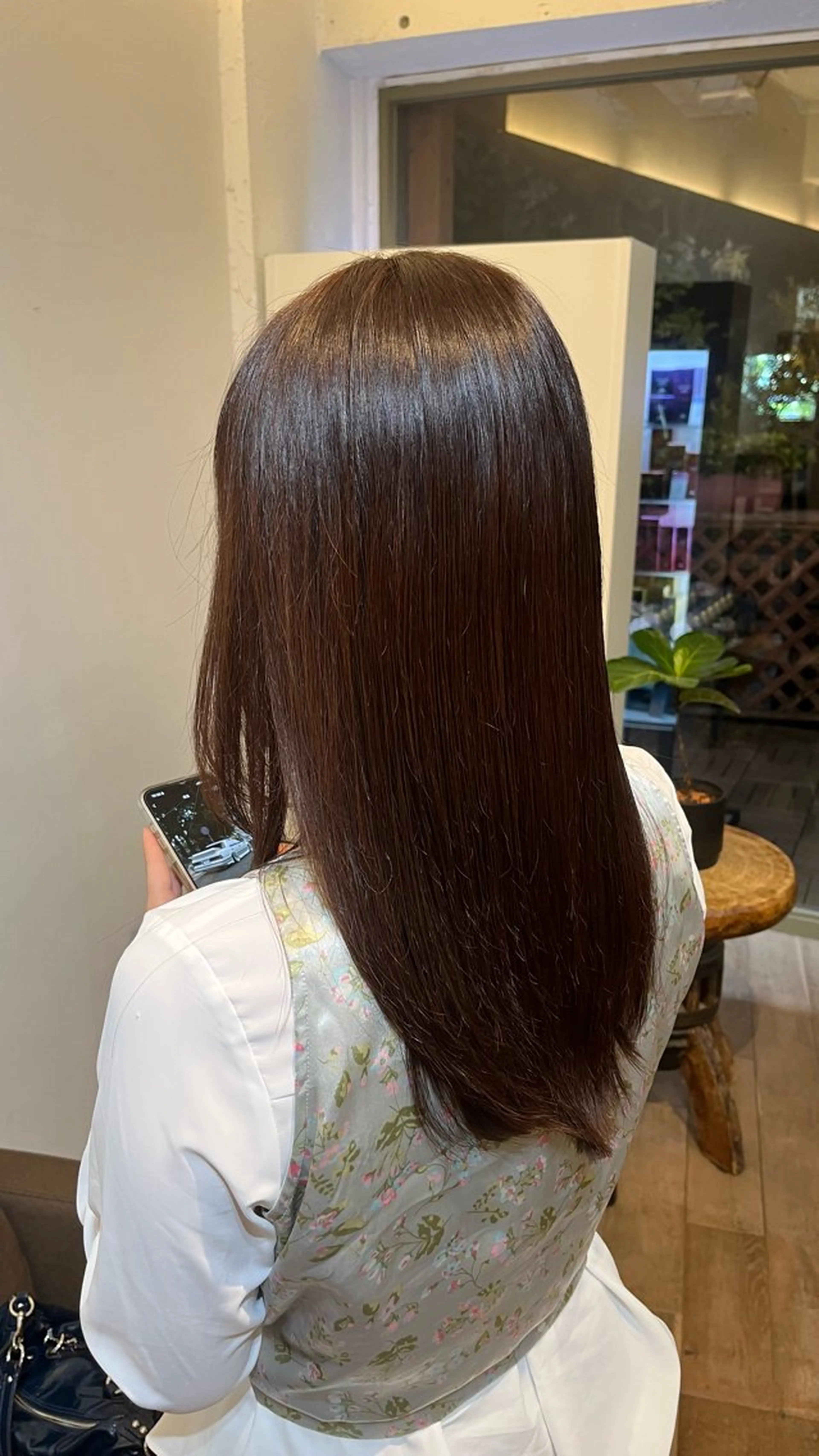 セミロング ヘアカラー 黒滝 真歩のヘアスタイル