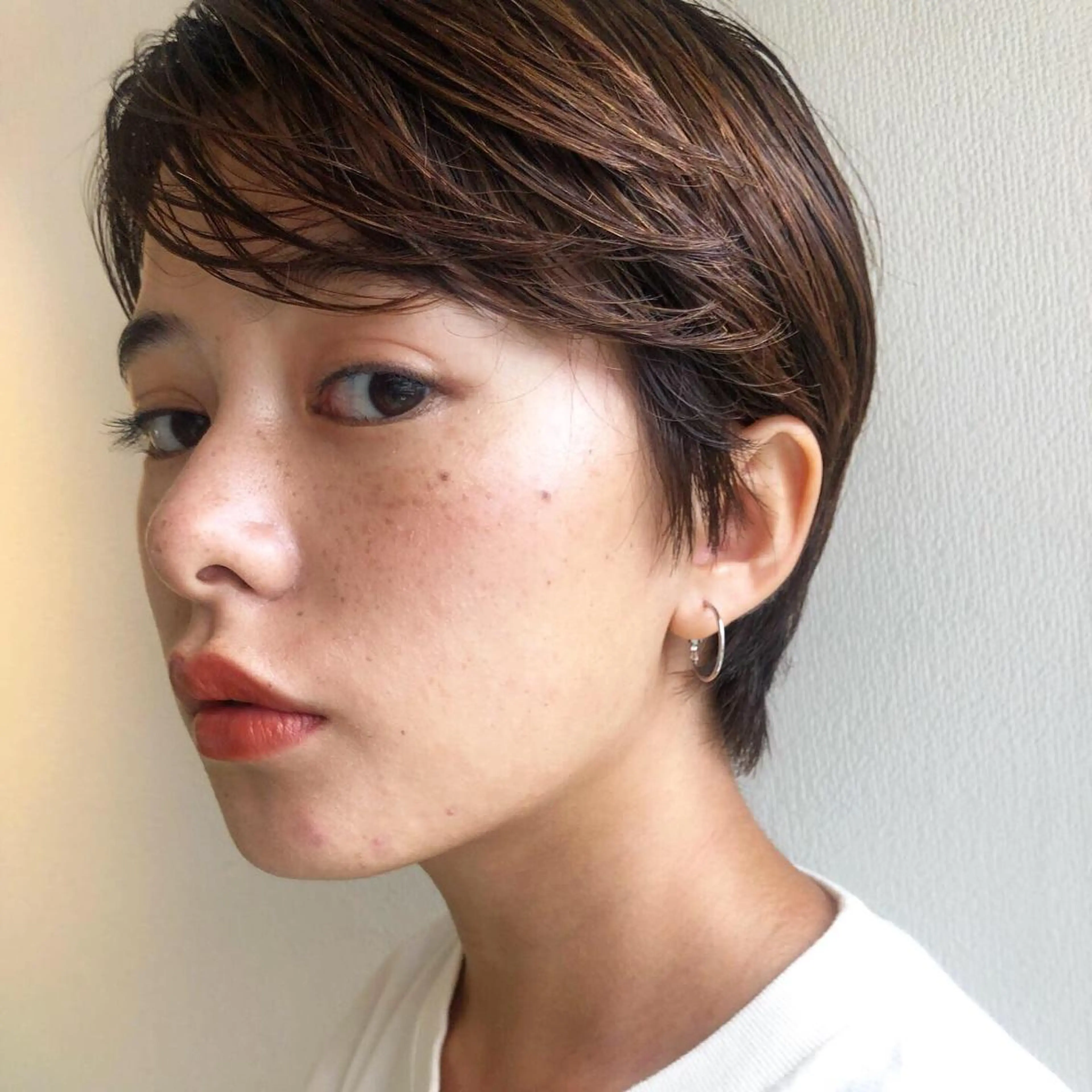 ショート カラー THE DAY所属・AKI HASHIMOTOのヘアスタイル