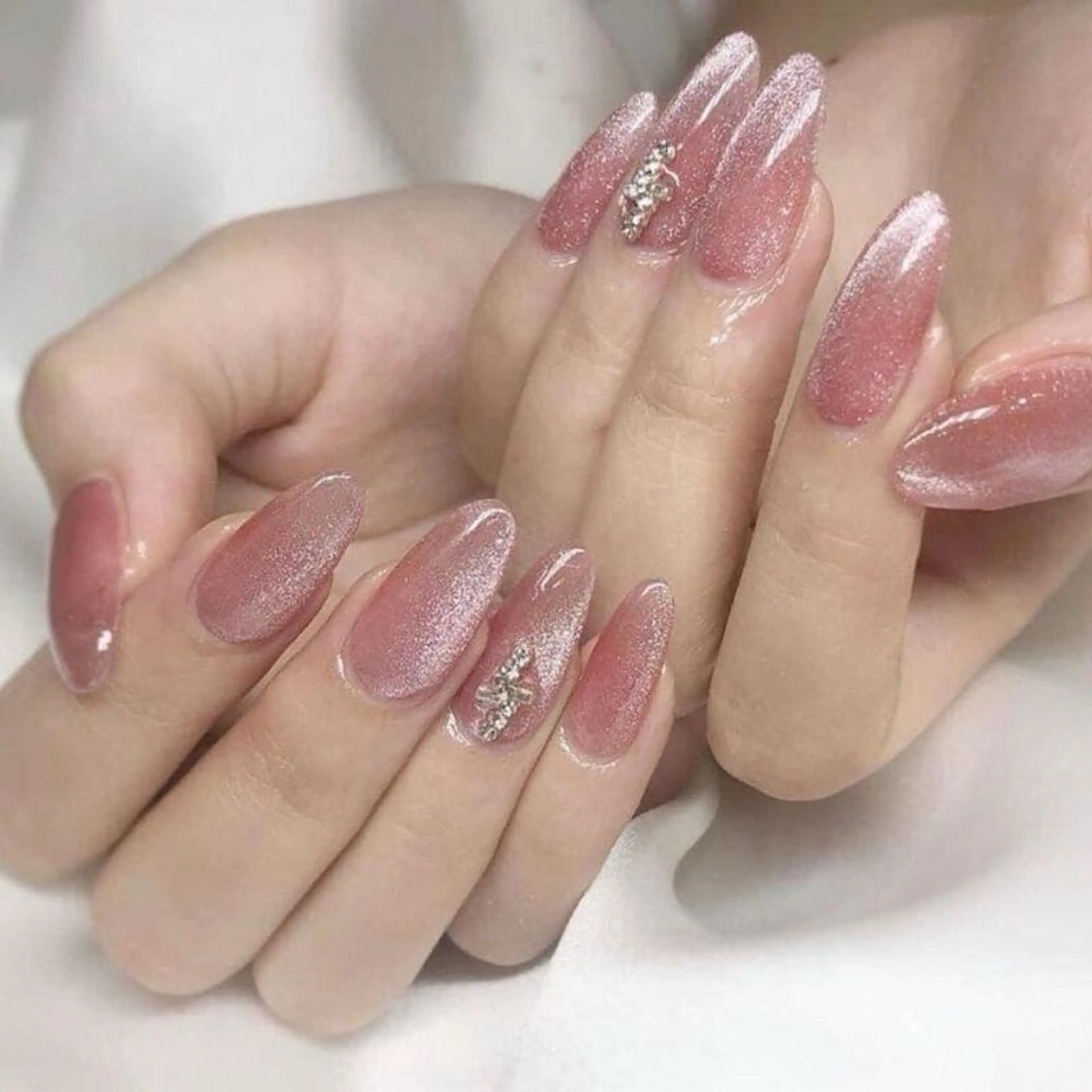 ネイル 林 めいのネイルデザイン