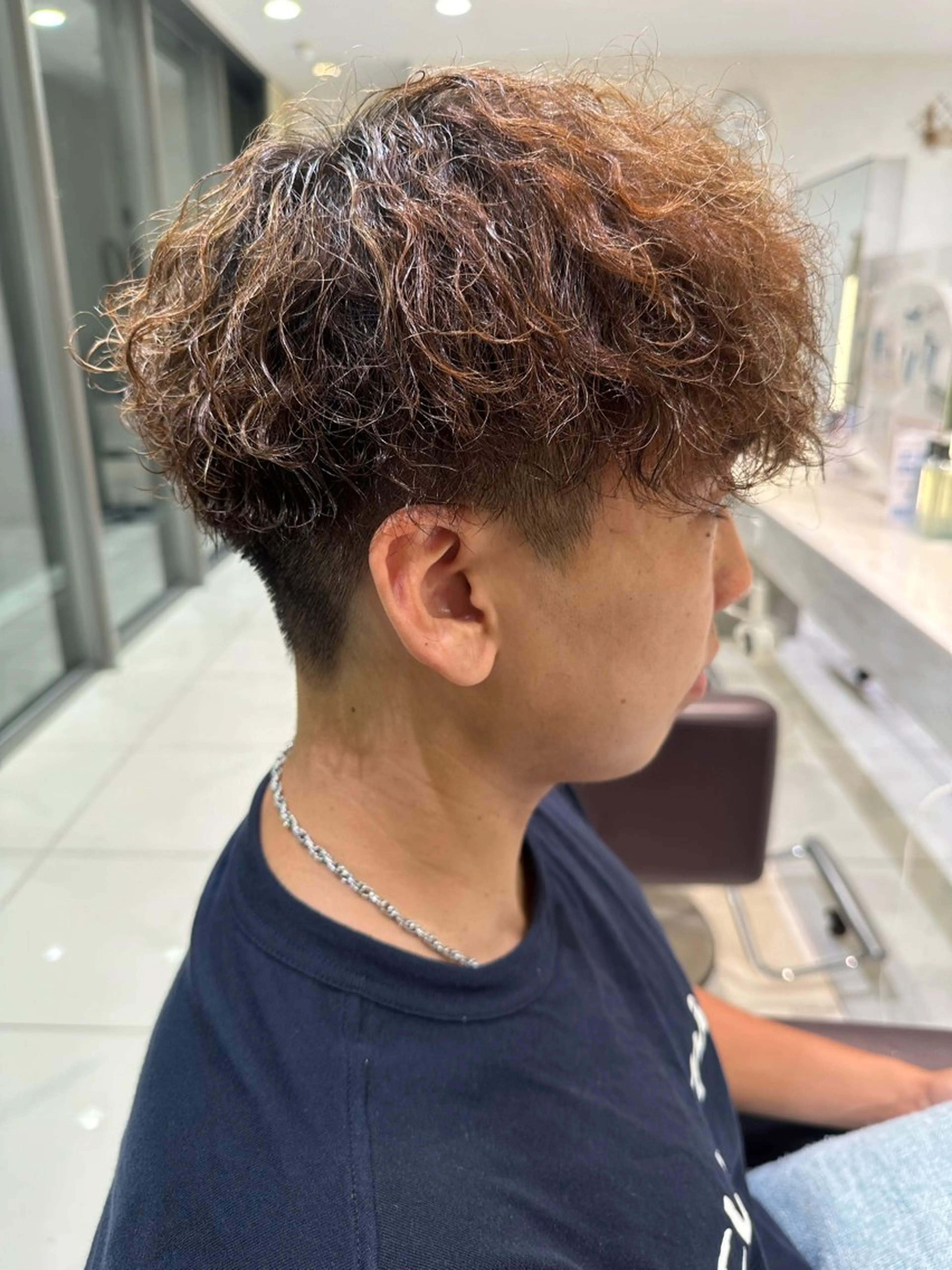 パーマ メンズ メンズパーマ 波巻きパーマ カット パーマ ハイトーン/艶カラー /透明感カラー/みなのヘアスタイル
