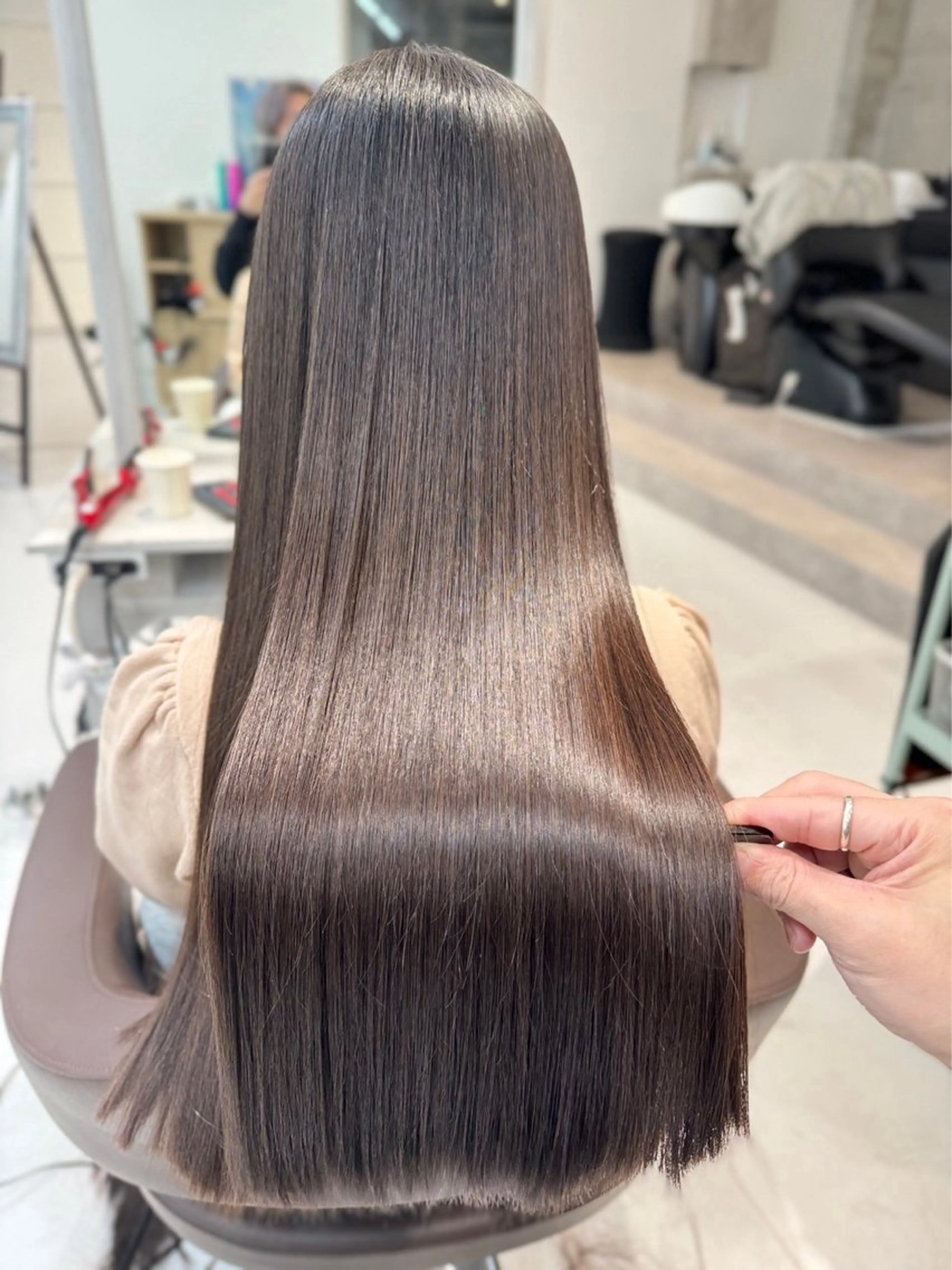 ロング 会田有紀 /切りっぱなしボブのヘアスタイル