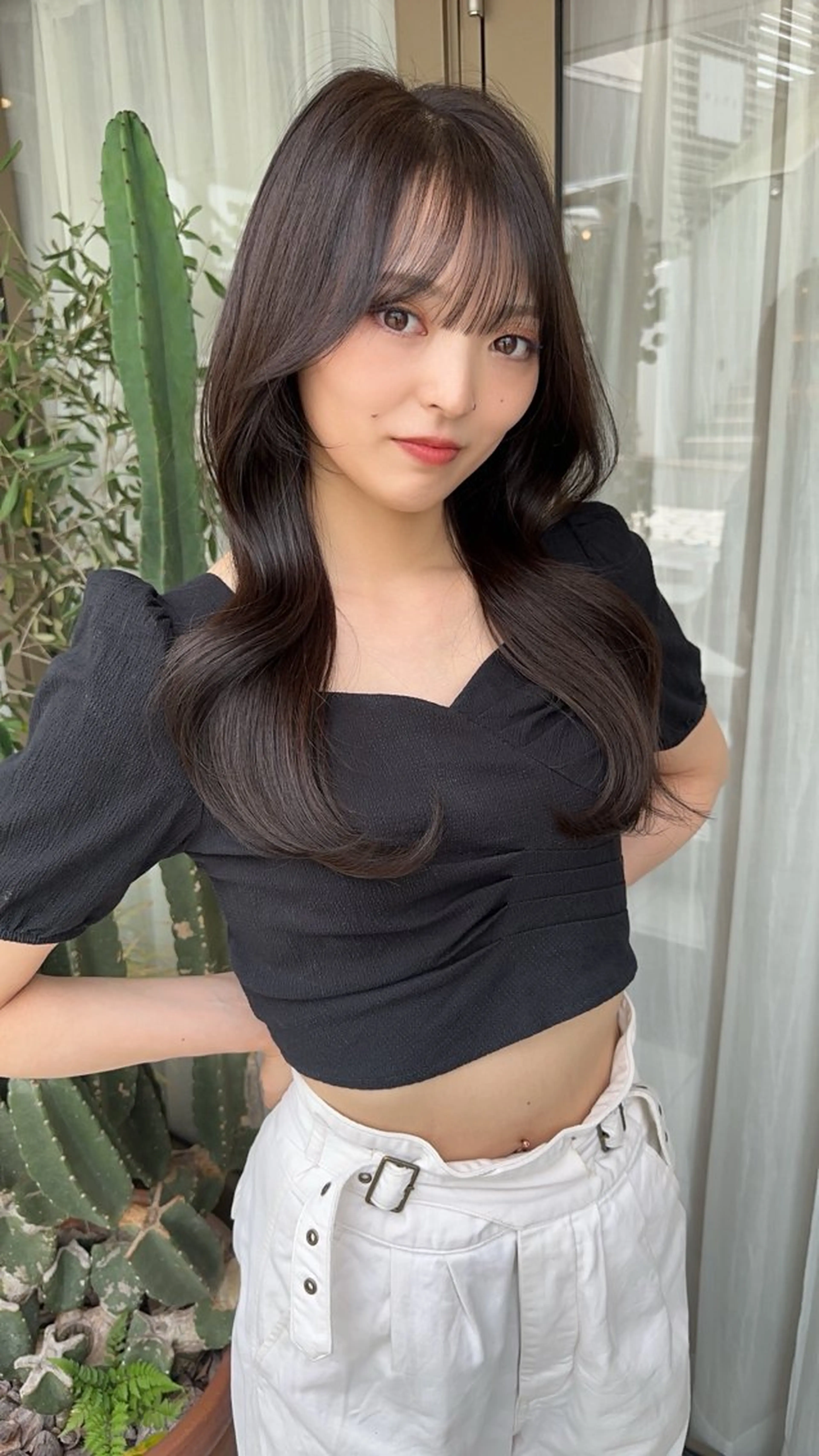 ロング レイヤーカット 韓国ヘア🦢🖤 Sayumiのヘアスタイル