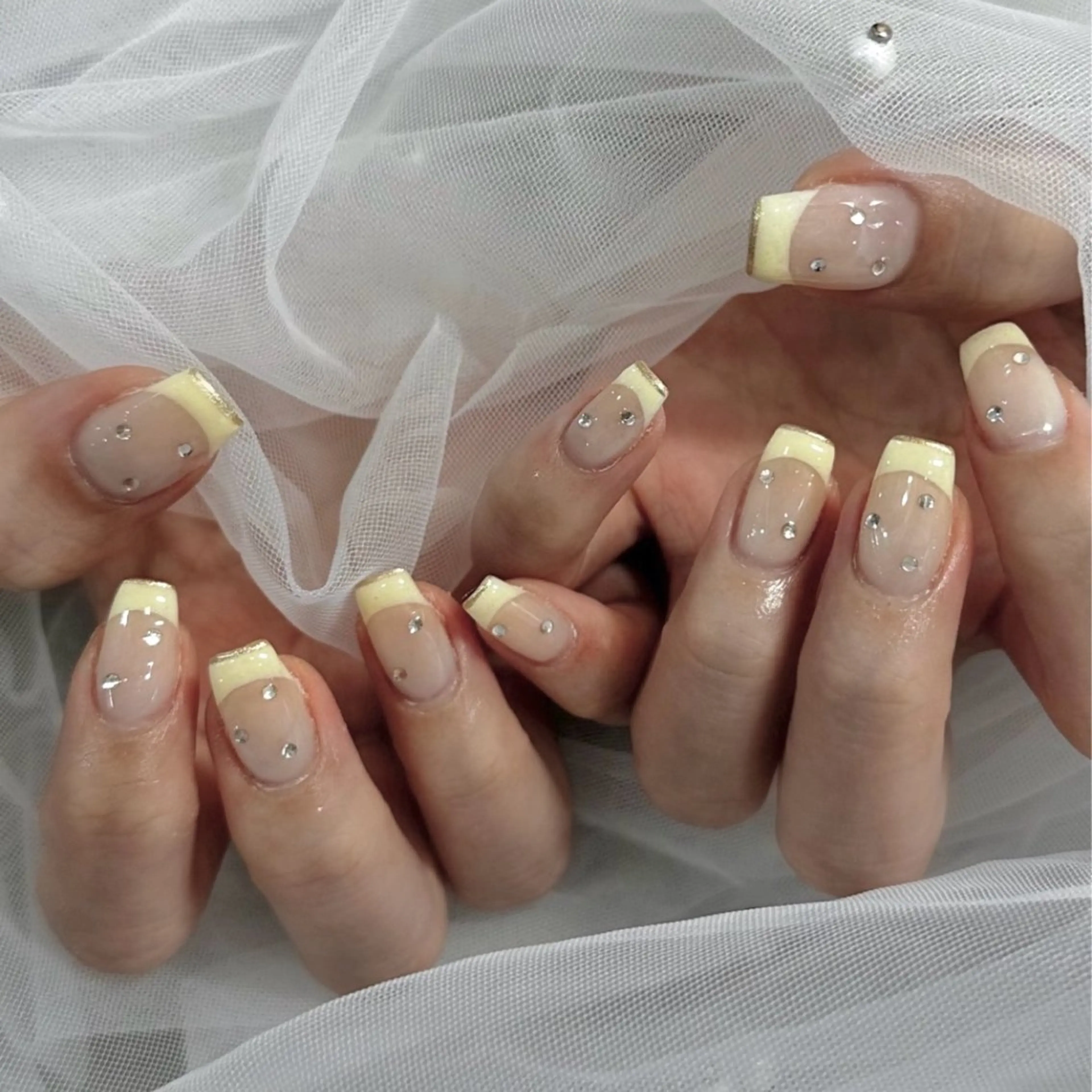 ネイル フットネイル フレンチネイル ハンドネイル LAVISH manaのネイルデザイン