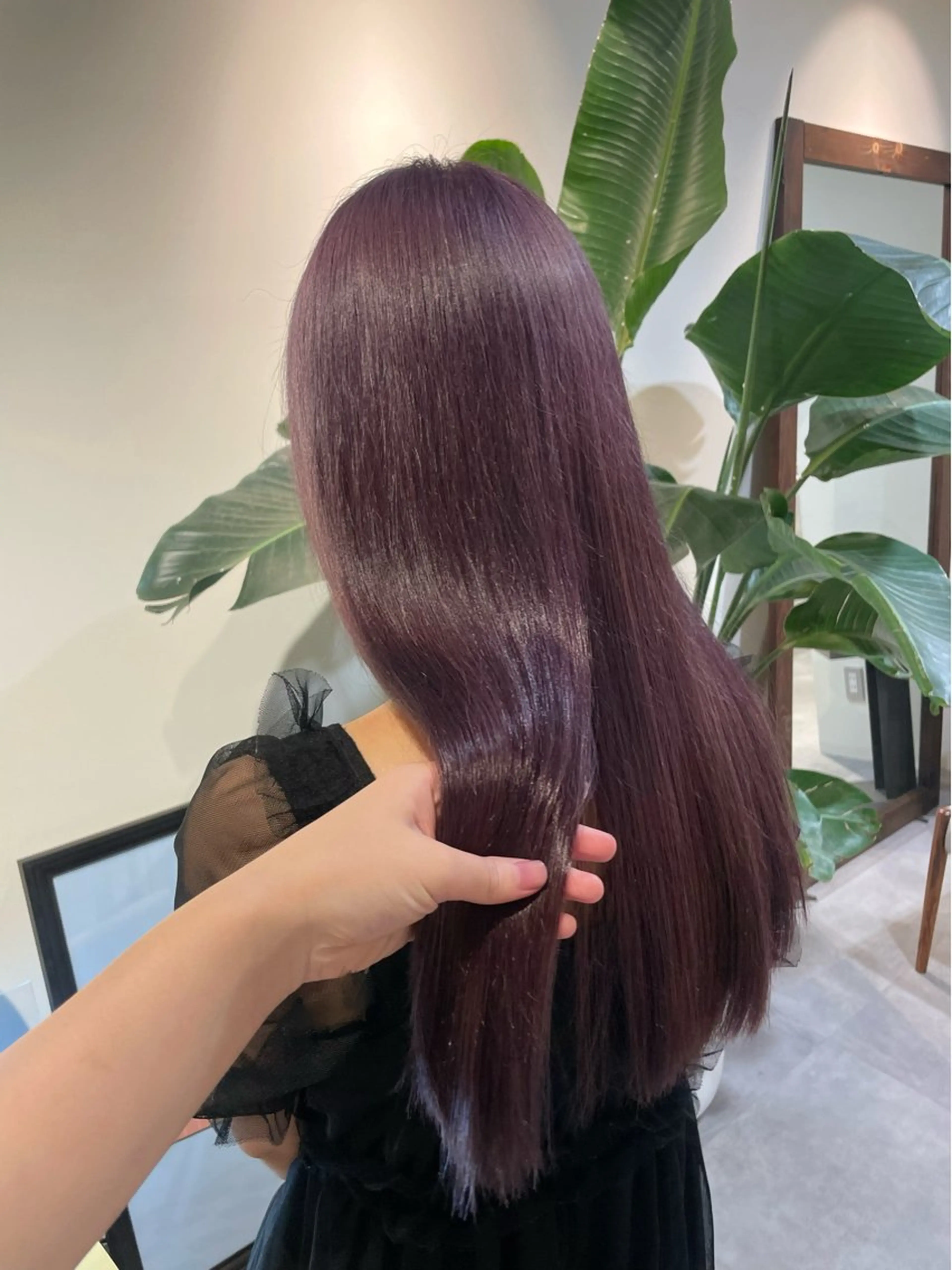 ロング カラー ラベンダーカラー ヘアカラー 若月 あやかのヘアスタイル