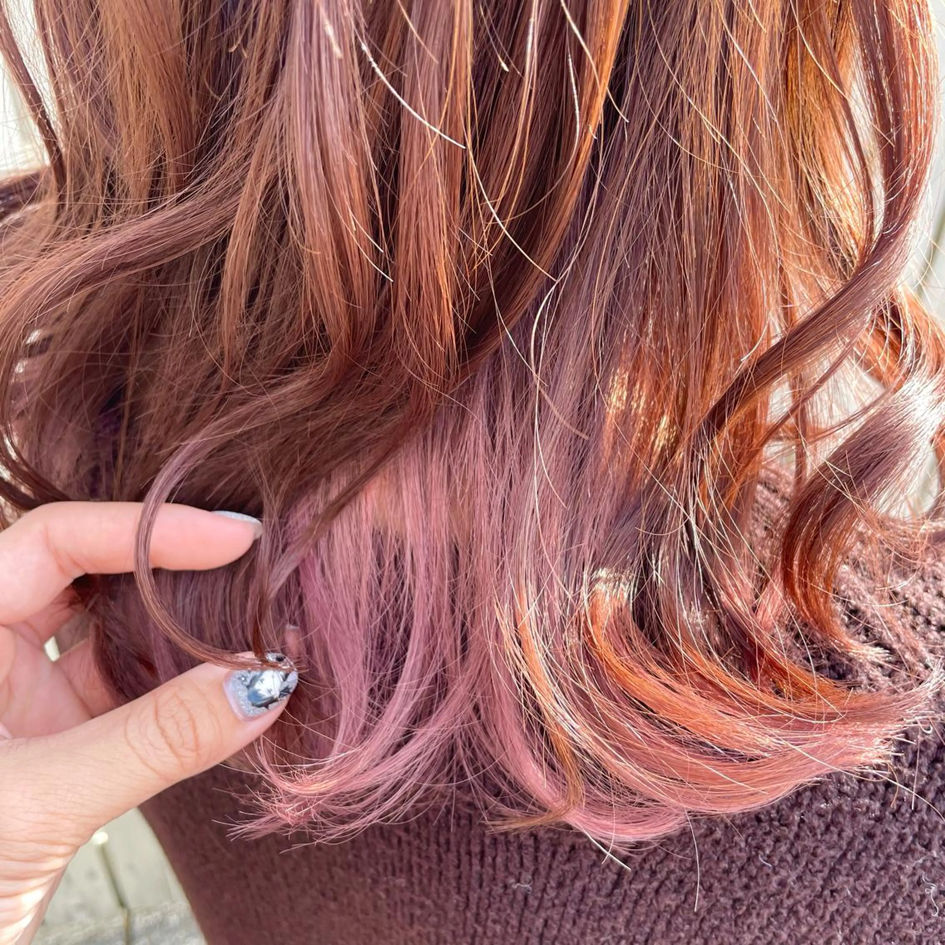 ミディアム ピンクブラウン 近藤 楓花のヘアスタイル