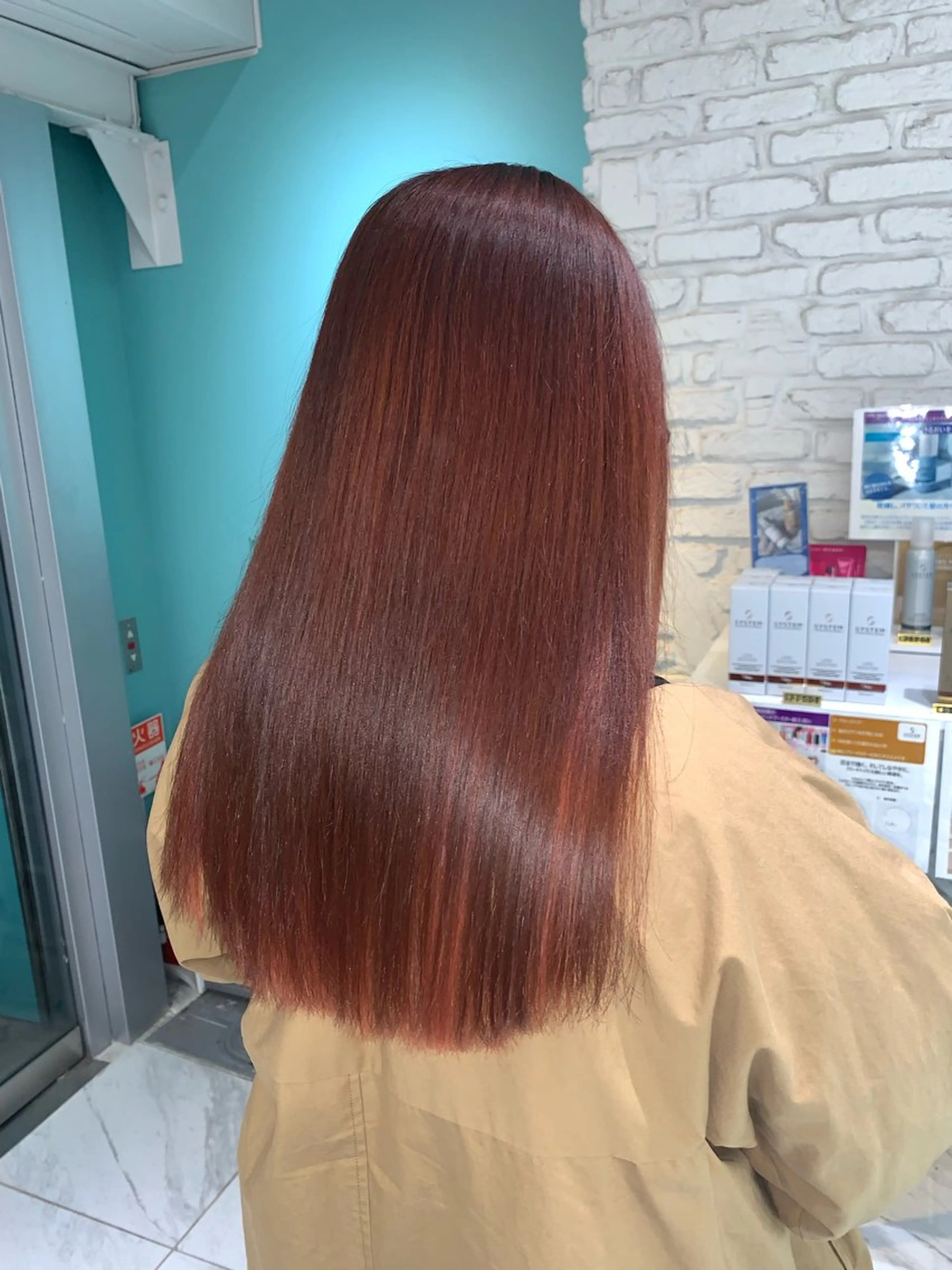 セミロング 髪質改善 トリートメント カット ヘアカラー トリートメント 髪質改善　縮毛矯正 池本有宏のヘアスタイル