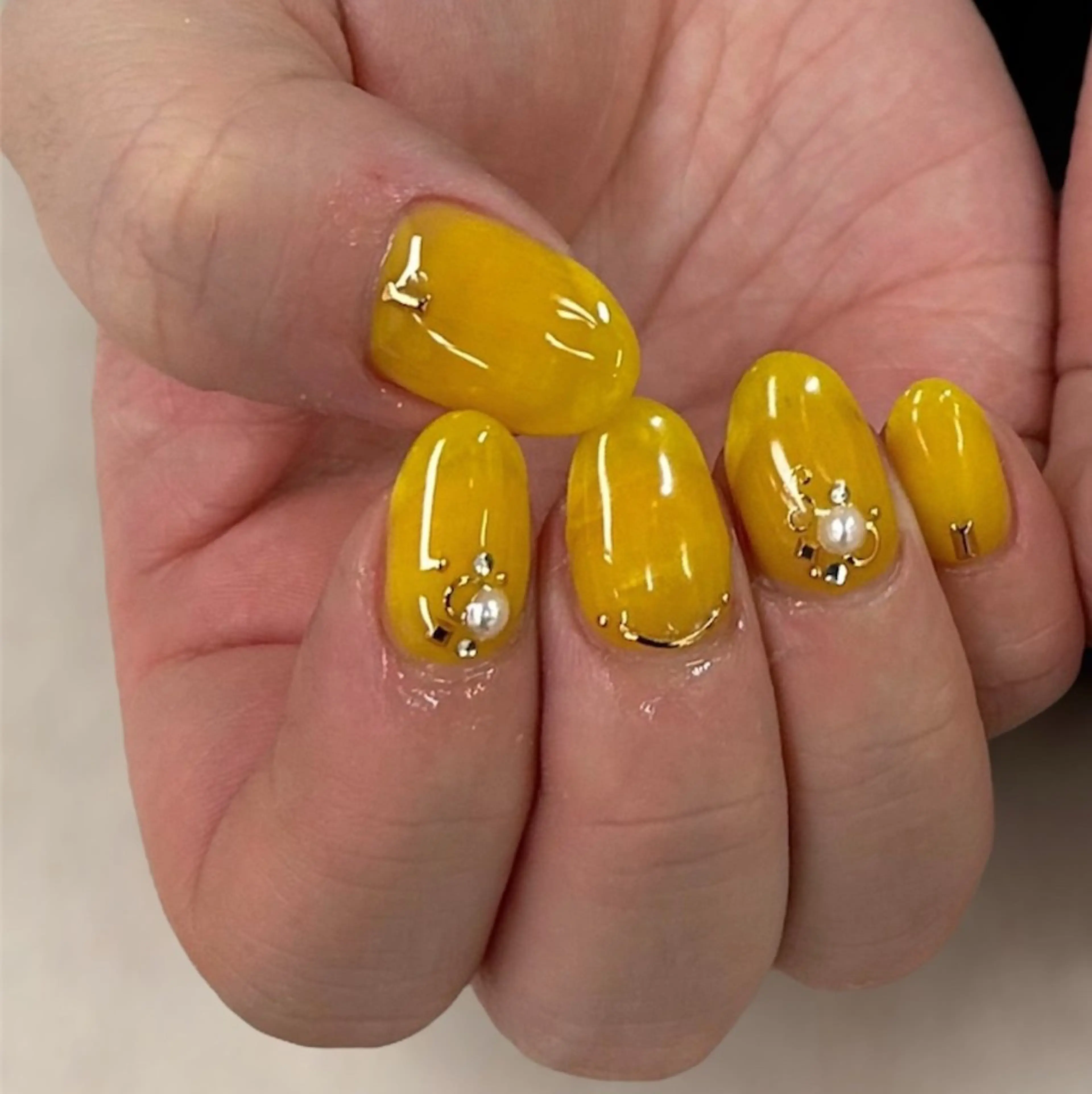 ネイル ハンドネイル アトリエ　ミモザ所属・いまむら あかりのネイルデザイン