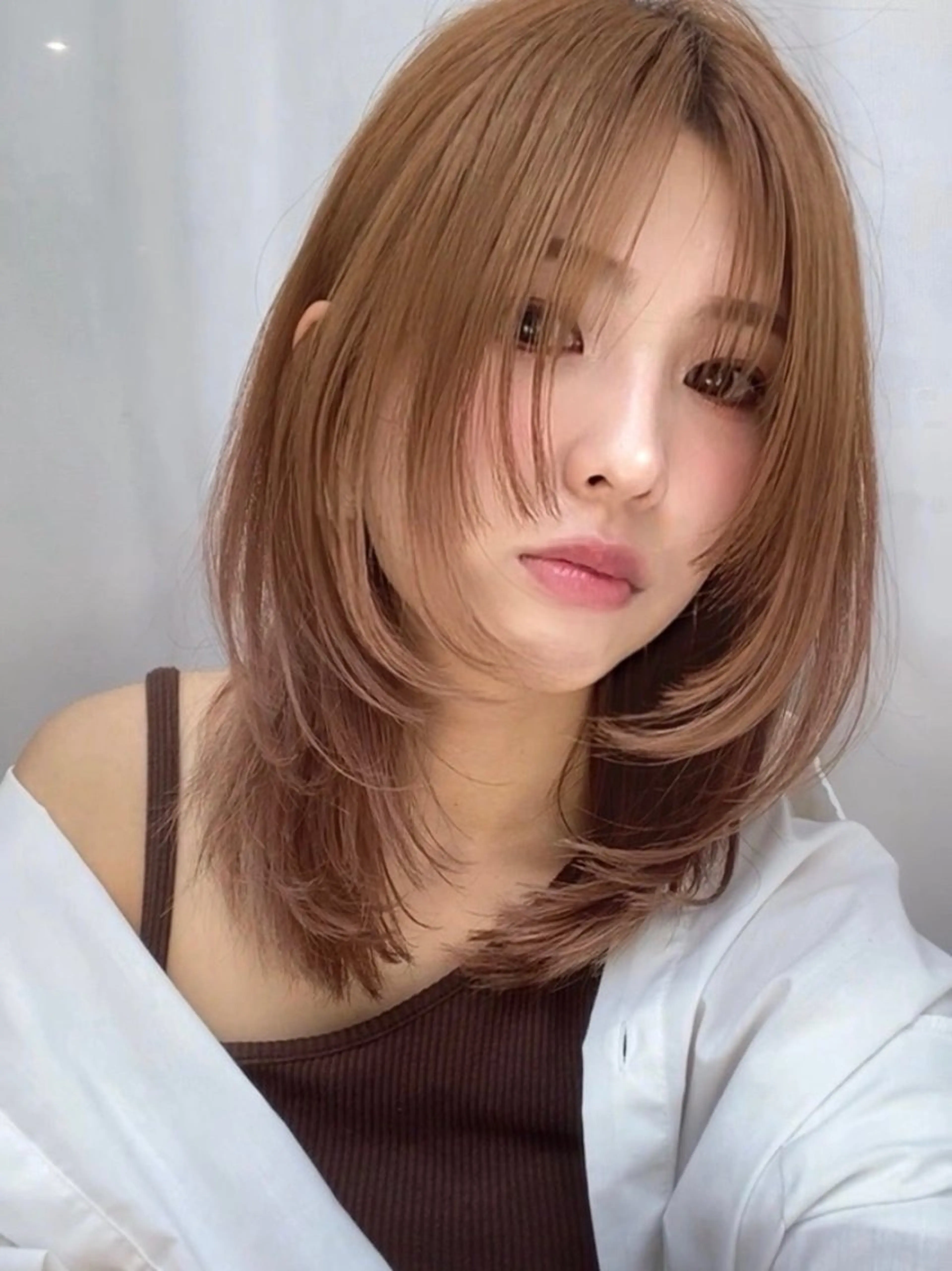 ミディアム カラー パーマ ヘアアレンジ ミディアムレイヤー ハイレイヤー レイヤーカット ウルフカット カット ヘアカラー トリートメント ヘアセット 小野寺瑞希 /最小顔カットのヘアスタイル