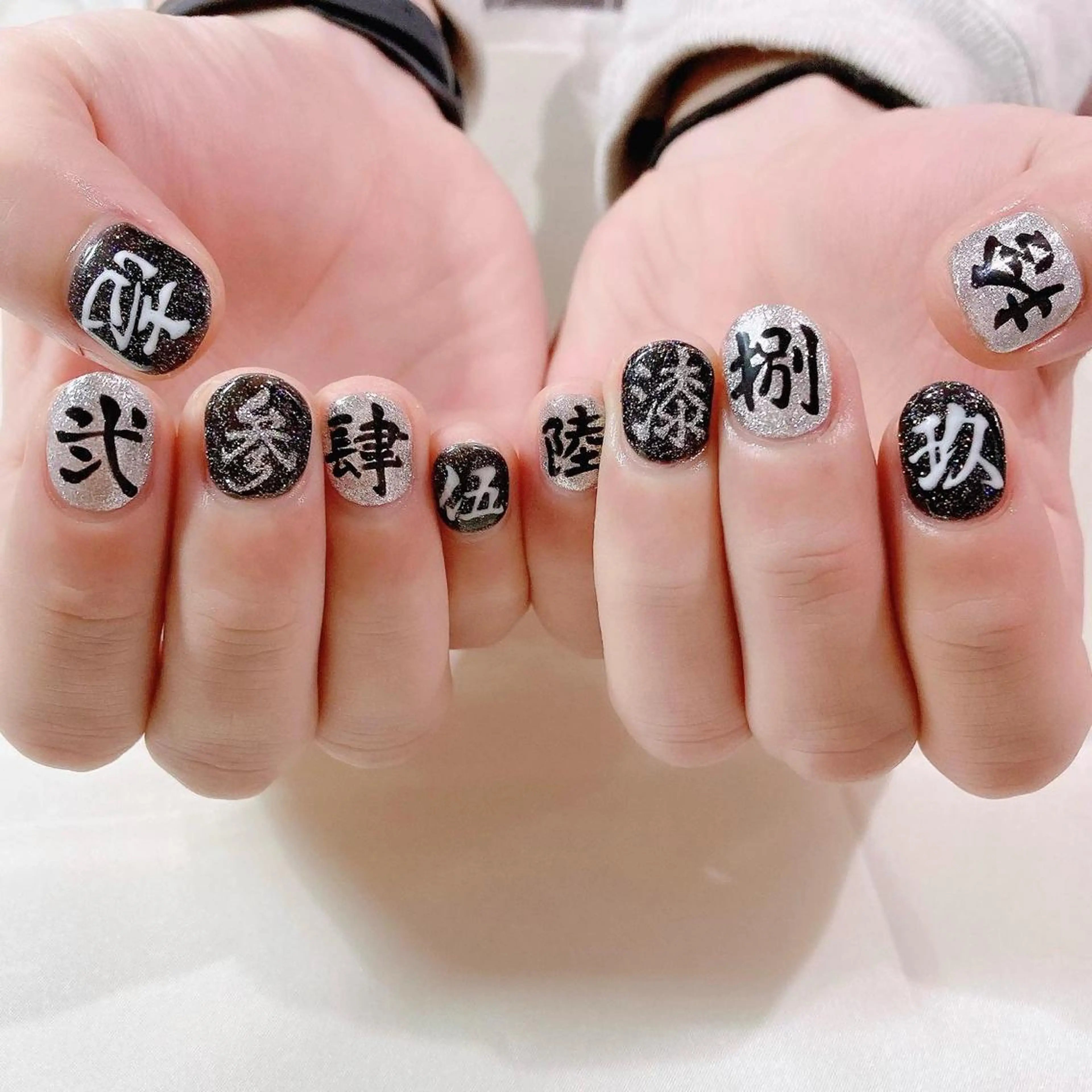 ネイル ジェルネイル キラキラネイル メンズネイル パラジェル 冬ネイル ハンドネイル Nail Kのネイルデザイン