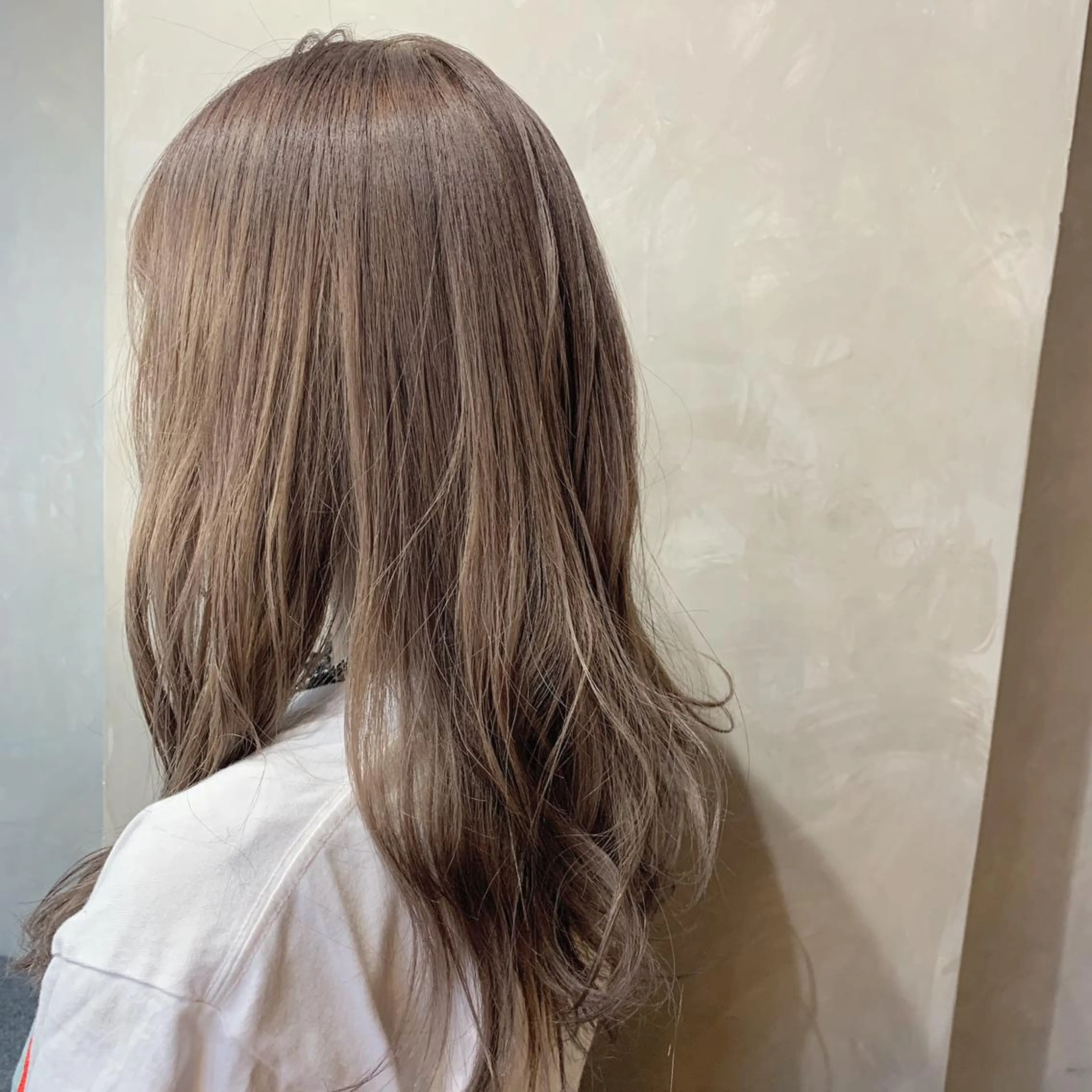 セミロング カラー ベージュカラー ミルクティーベージュ friity所属・🕊️ HONOKAのヘアスタイル