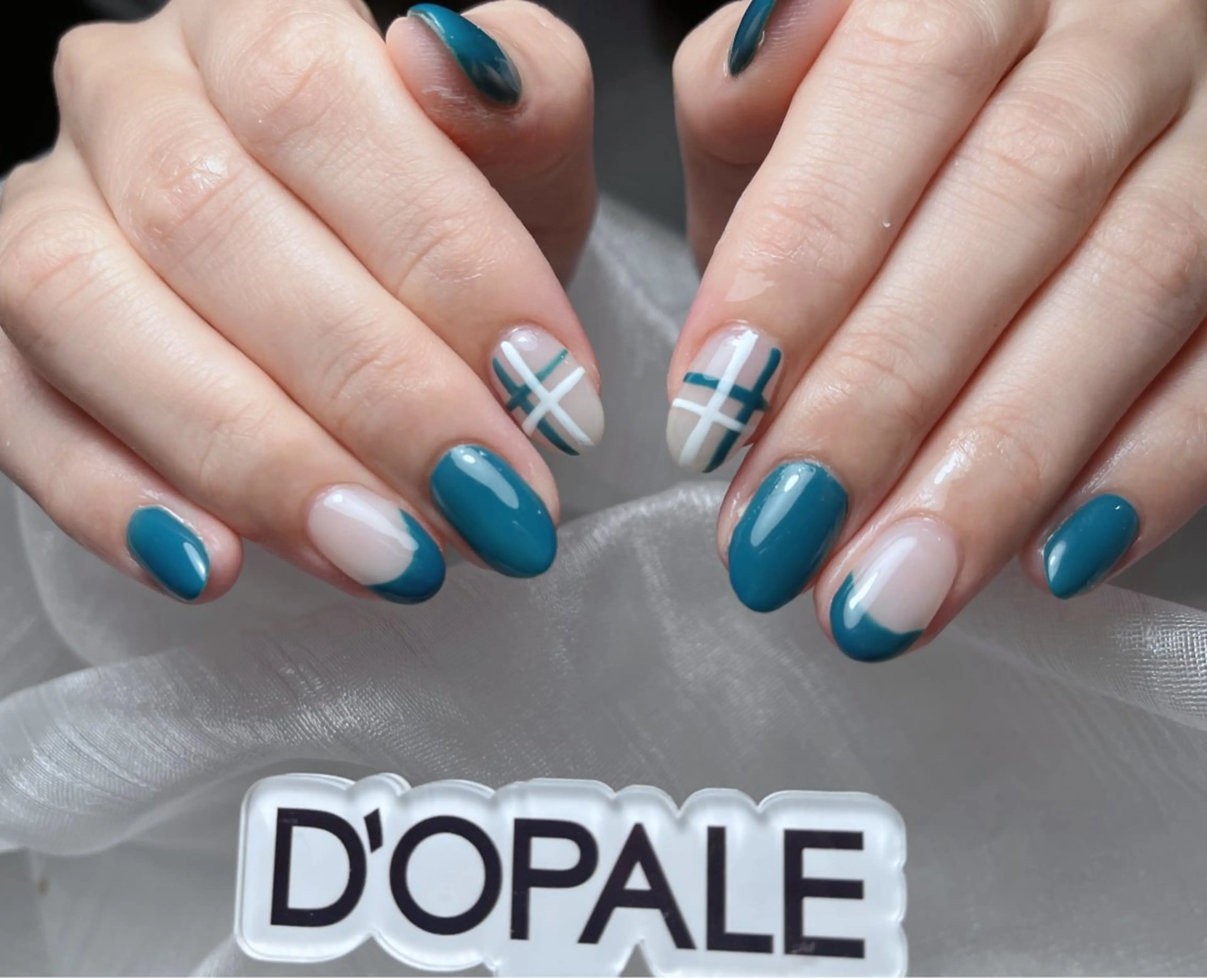 ネイル DOPALE、もも 彦奇のネイルデザイン