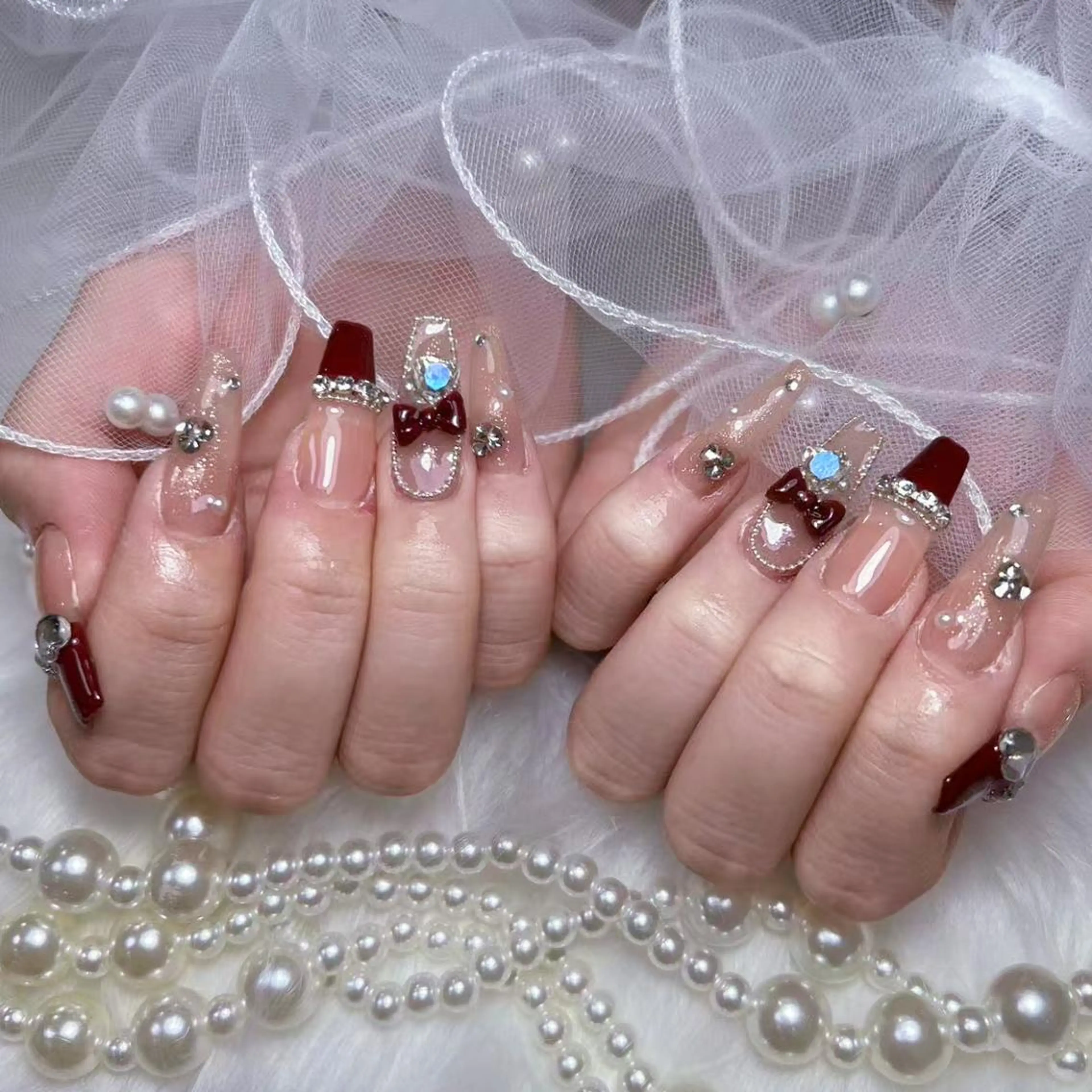 ネイル アートネイル オーロラネイル フラッシュネイル ガーリー キラキラネイル ハンドネイル Diamond NAIL💝のネイルデザイン
