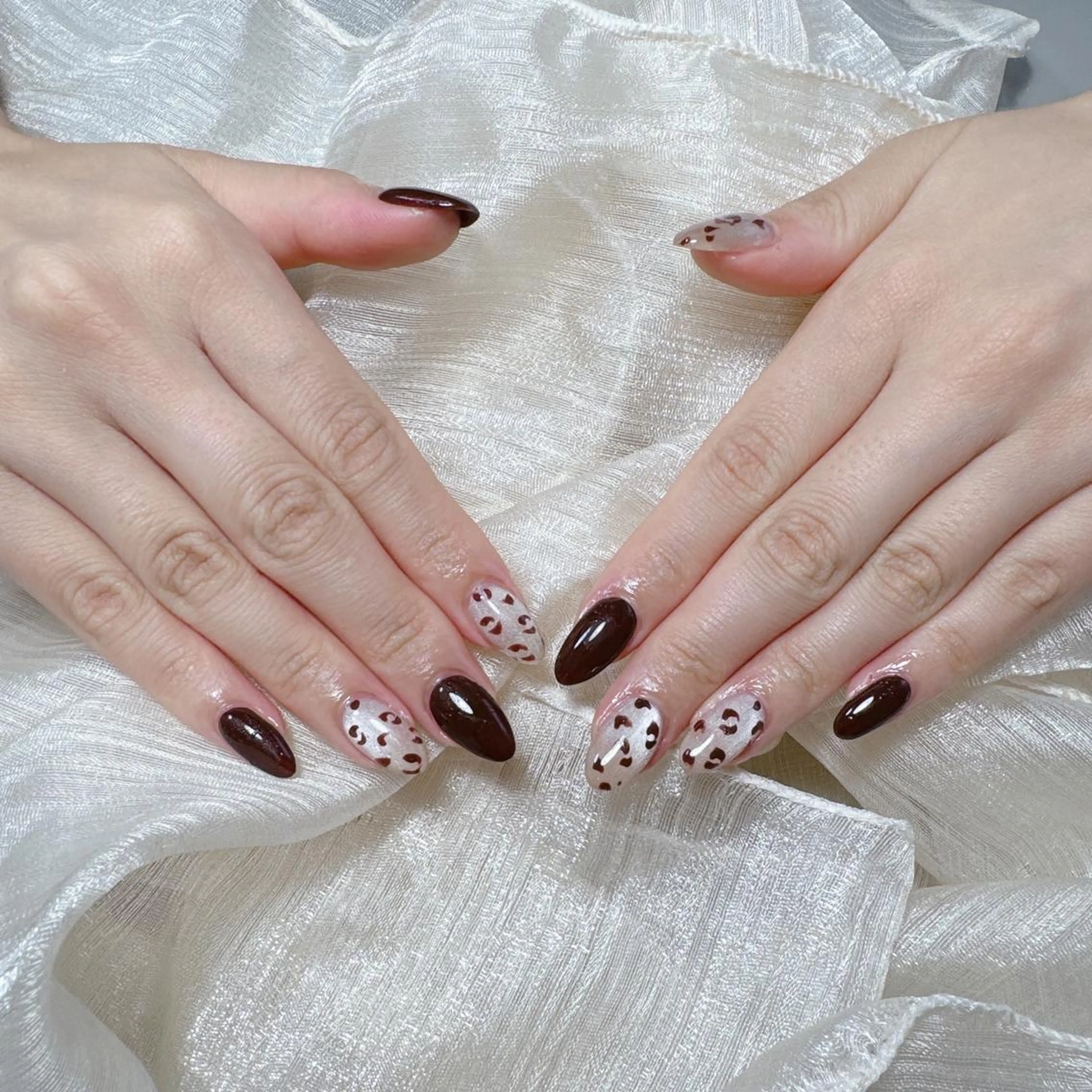 ネイル ハンドネイル CC NaNa ワンホンネイル🌙Nのネイルデザイン