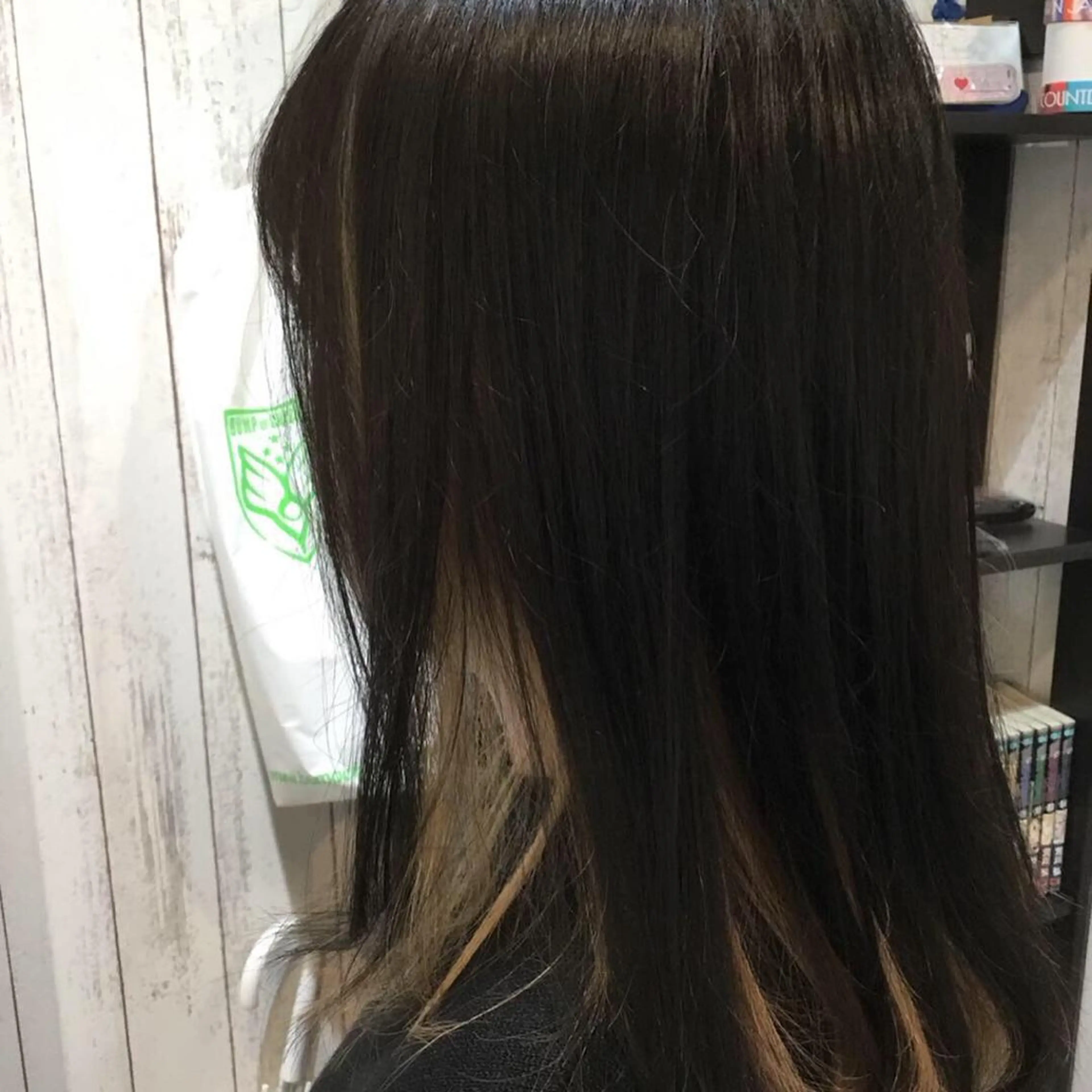 ミディアム カラー embrace エンブレイスのヘアスタイル