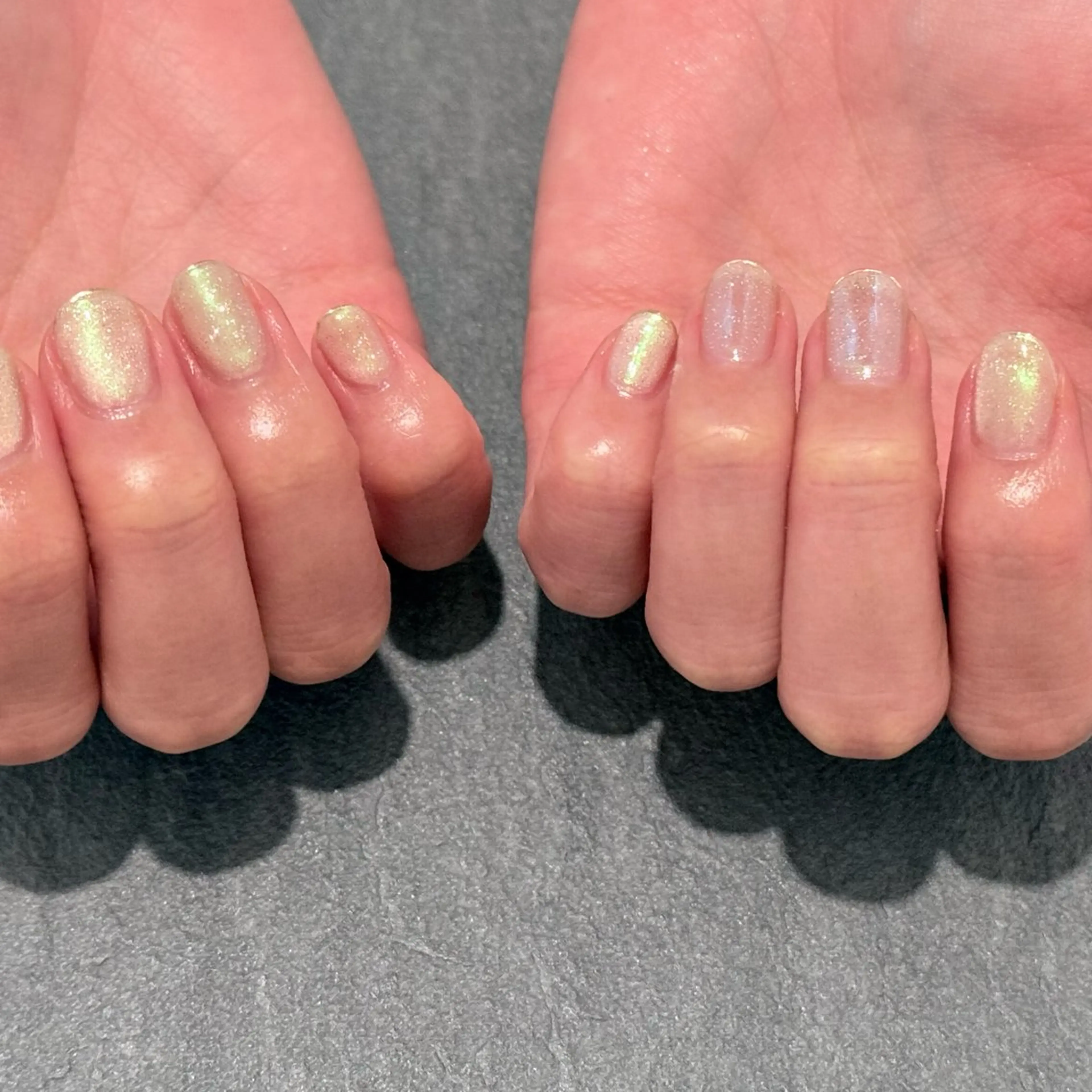 ネイル オーロラネイル フラッシュネイル ジェルネイル マグネットネイル ブライダルネイル ハンドネイル ハンドケア nail salon swaddle 🪽のネイルデザイン