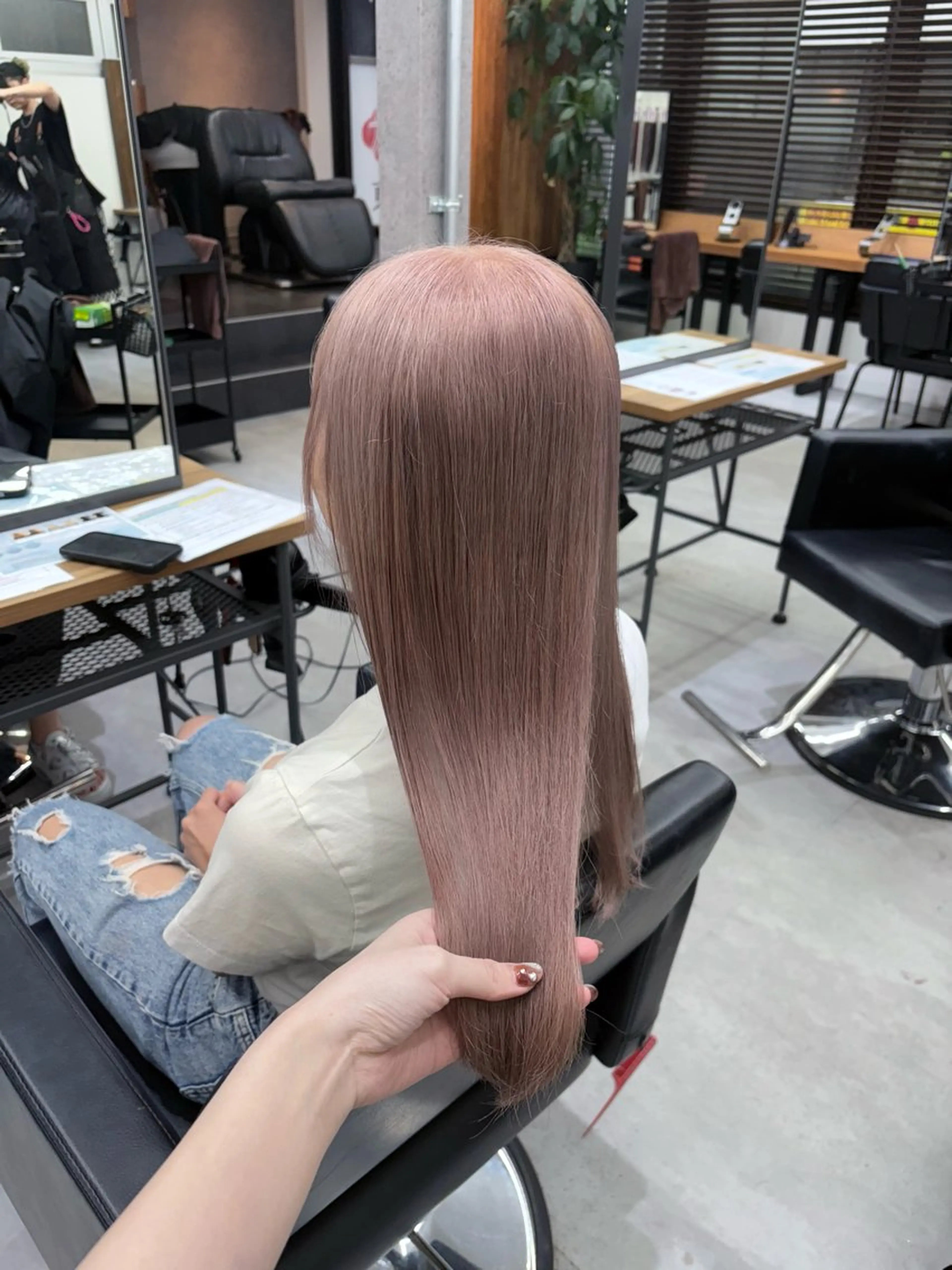 ロング カラー ブリーチ グレージュ ヘアカラー ENA💗NEXT /ハイトーンエクステのヘアスタイル