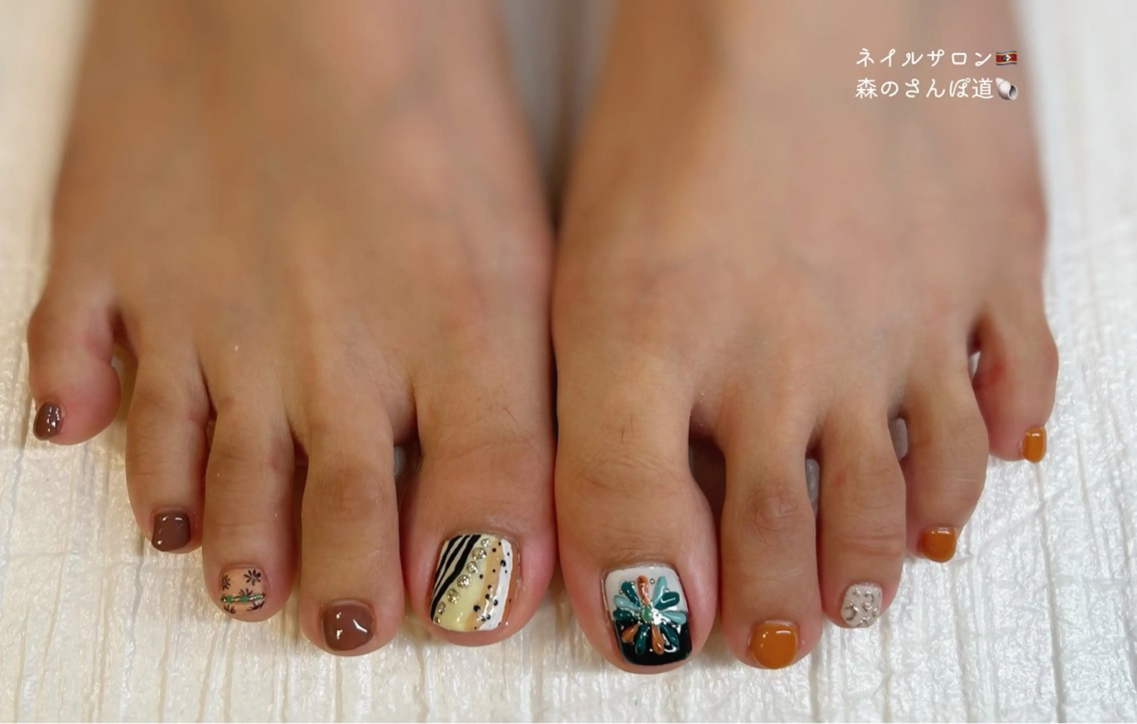 ネイル フットネイル 森のさんぽ道所属・ショートネイル 森のさんぽ道のネイルデザイン