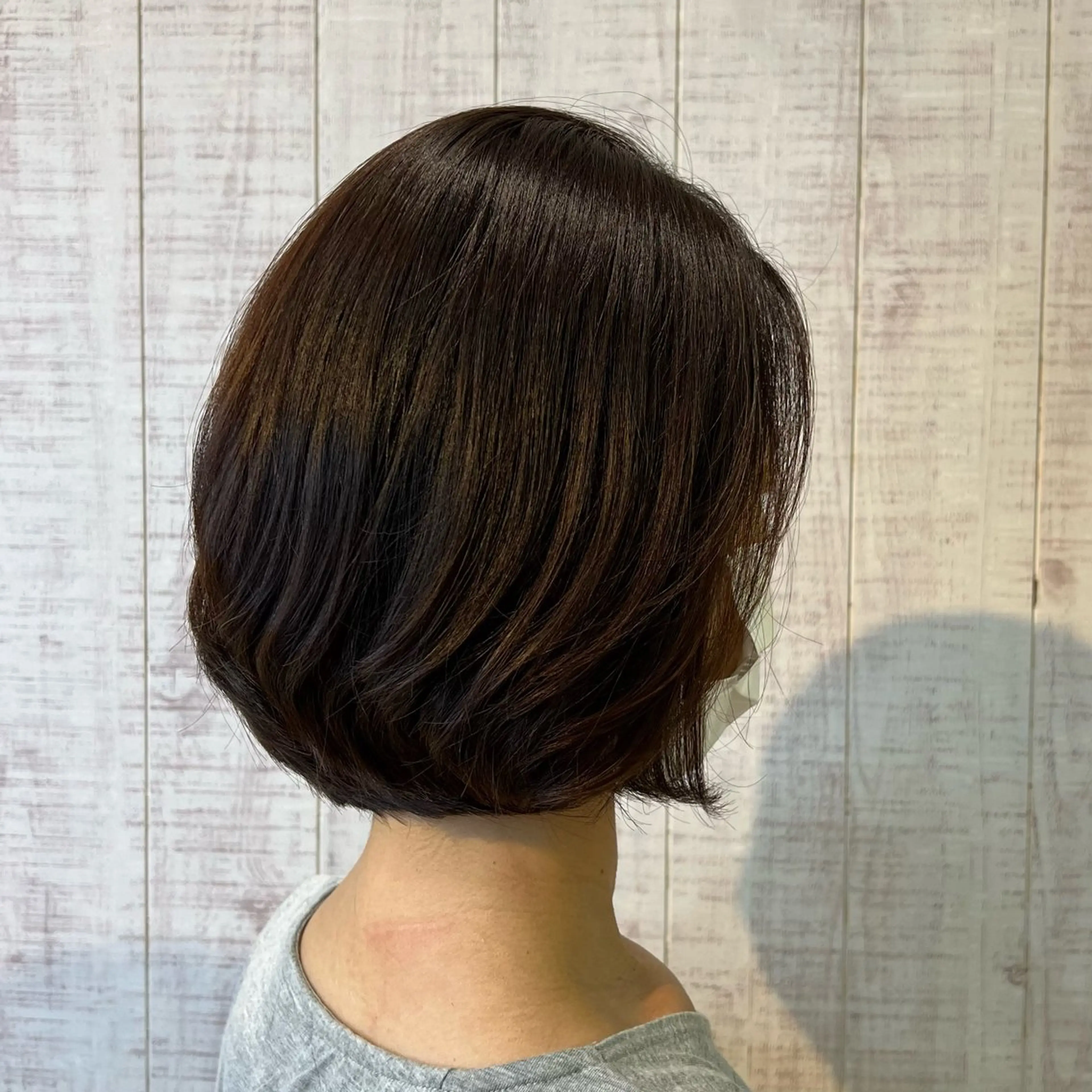 ショート カラー 藤岡 瑚乃美のヘアスタイル