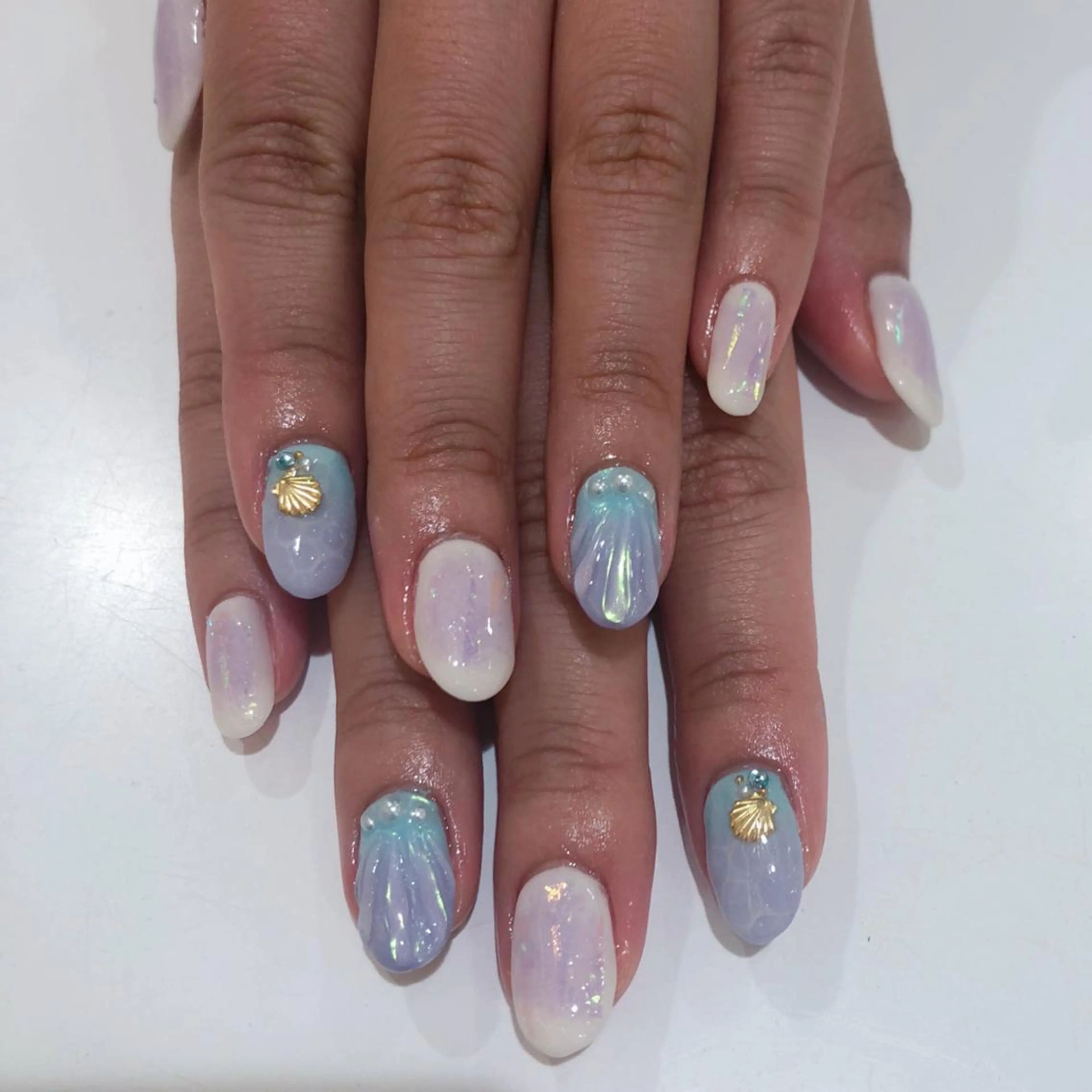 ネイル 矢崎 千春のネイルデザイン