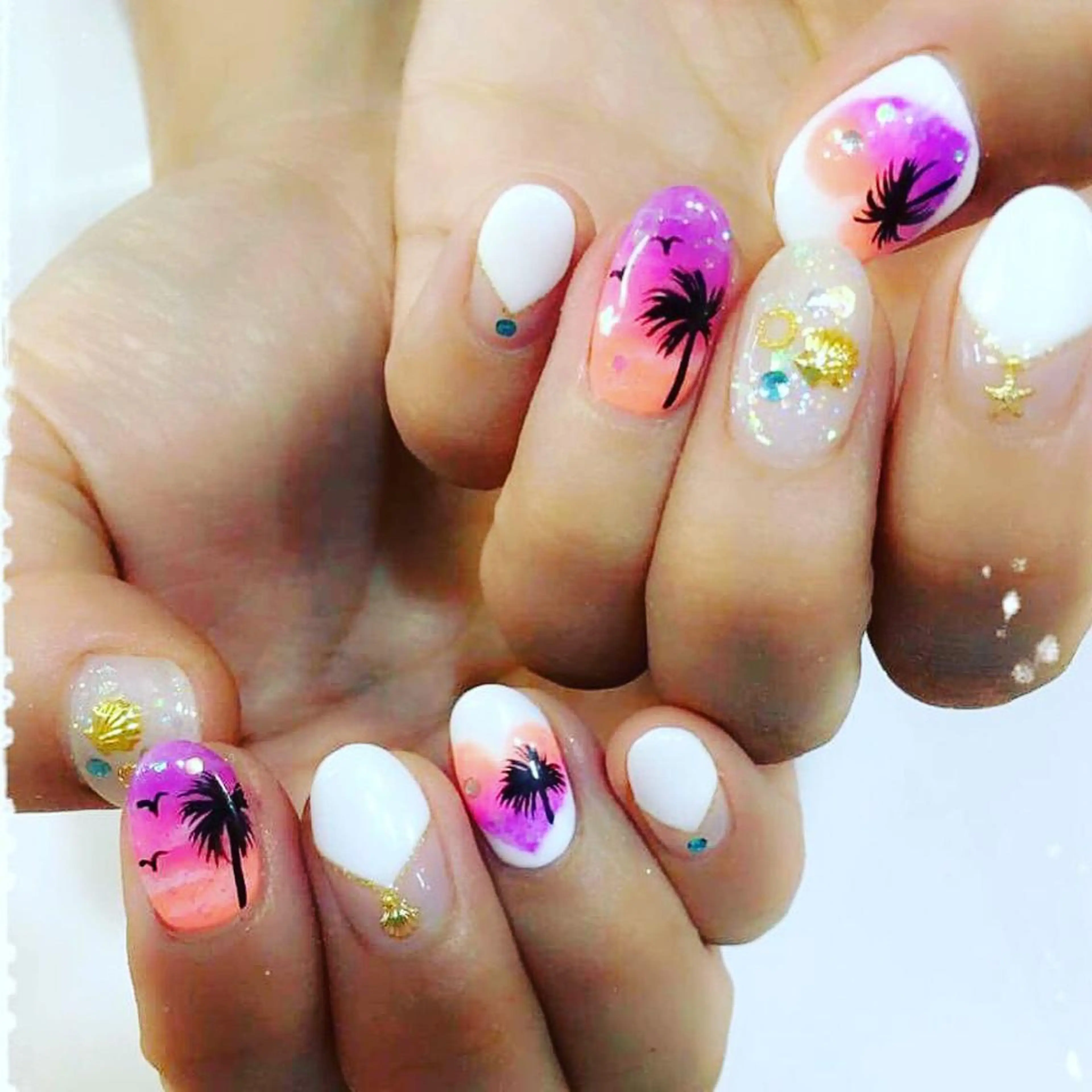 カラー パーマ ヘアアレンジ メンズ キッズ ネイル マツエク・マツパ 学生（メンズ向け） 付け放題 学生 アートネイル フットネイル NAILSGOGO shibuyaのネイルデザイン