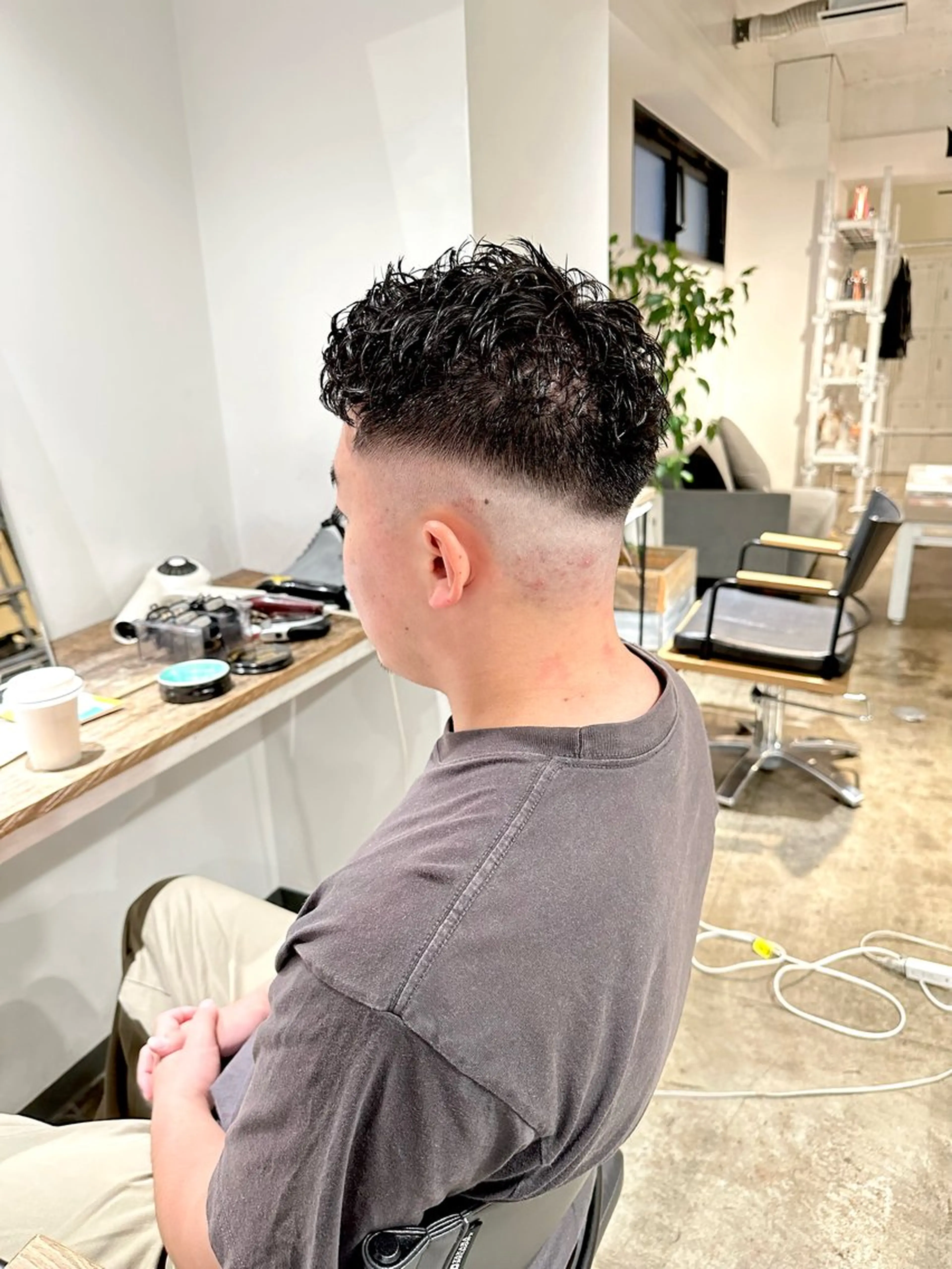 メンズ フェードカット メンズパーマ スキンフェード 刈り上げ 骨格補正施術/メンズ 専門美容師/YUYAのヘアスタイル