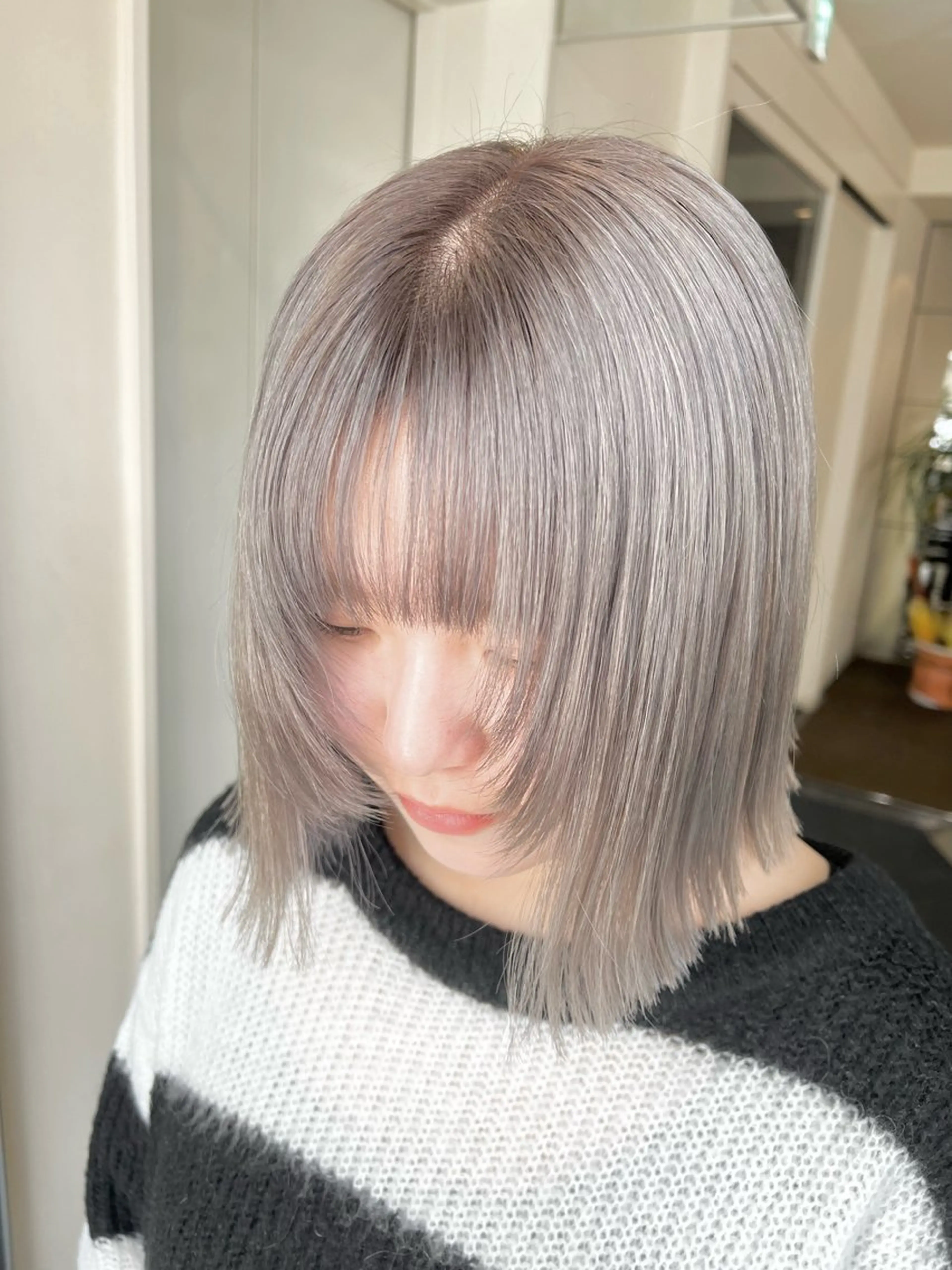 ショート ヘアカラー Hanna by W_SALONのヘアスタイル