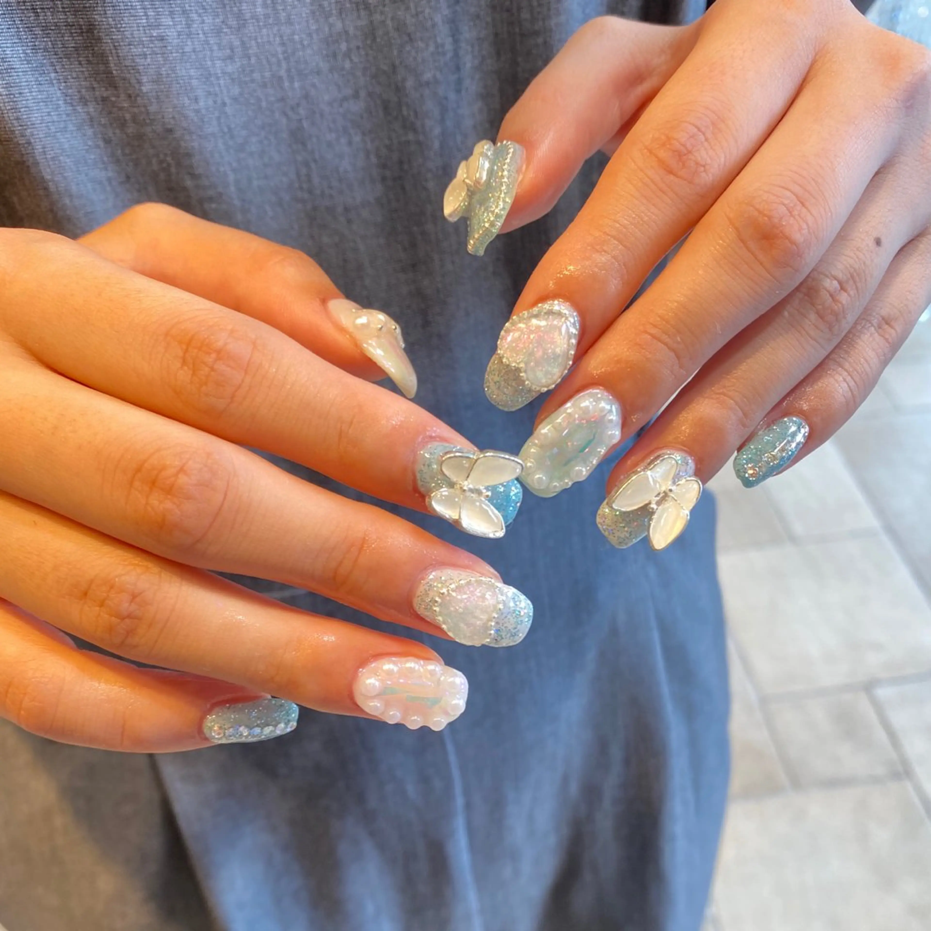 ネイル LITMUS HAIR SALON所属・末吉 結衣の眉毛・アイブロウイメージ