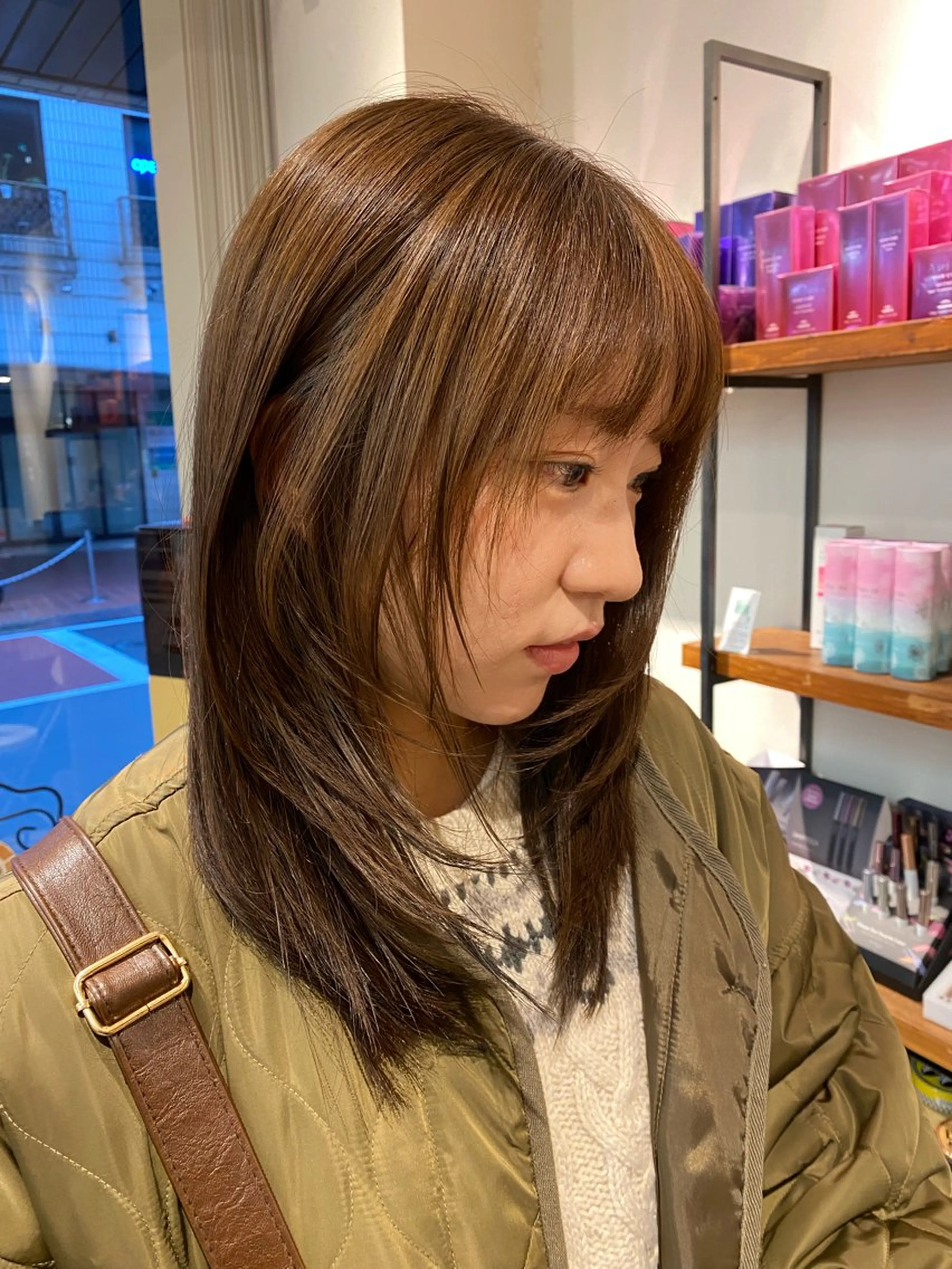 ミディアム カラー カット ヘアカラー ナチュラルヘア🫧 ナナミのヘアスタイル