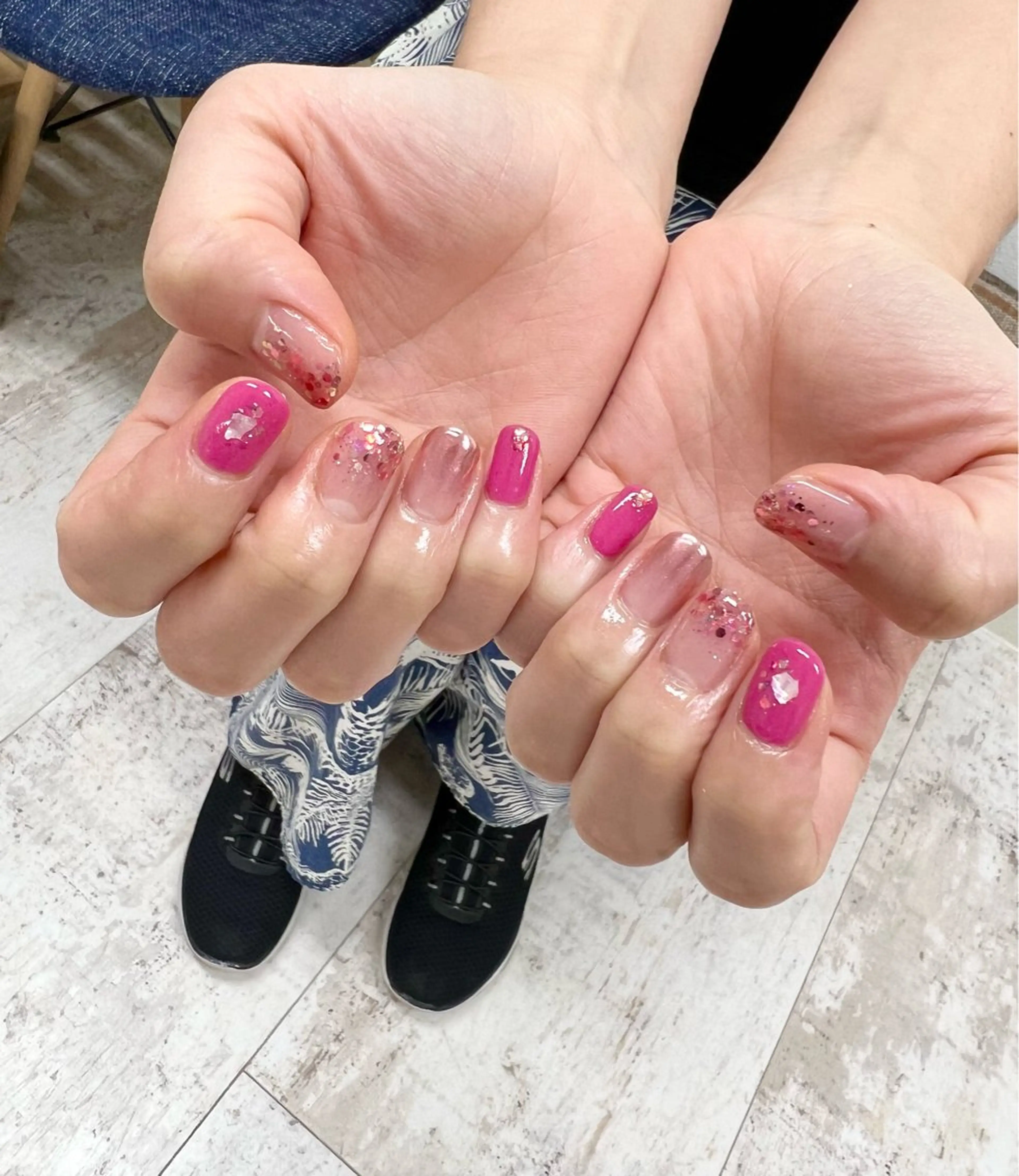 ネイル マハロネイルサロン横浜店所属・吉田 里菜のネイルデザイン