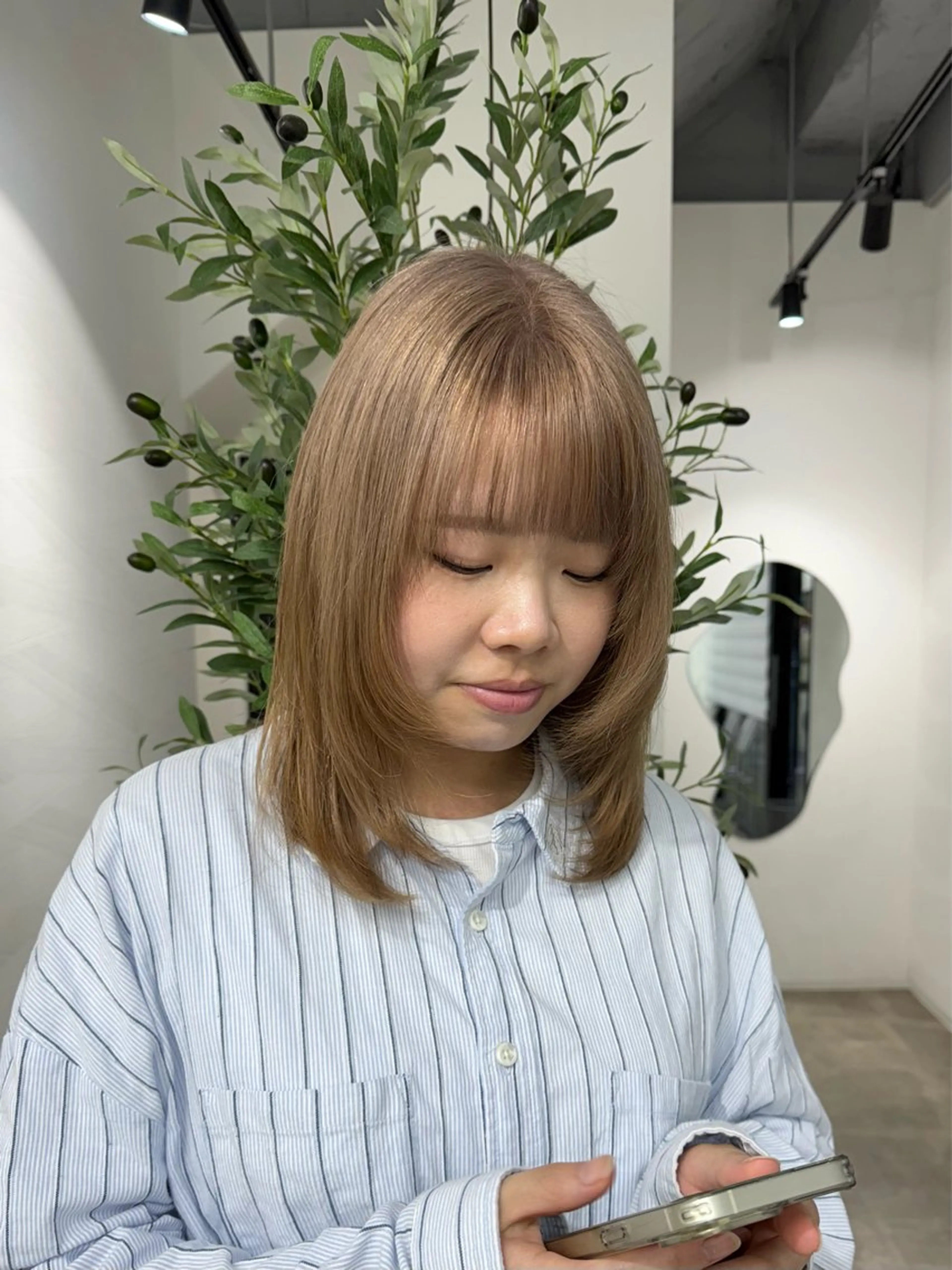 ミディアム カット ヘアカラー トリートメント ショートヘアとカラー の専門家/もりしーのヘアスタイル