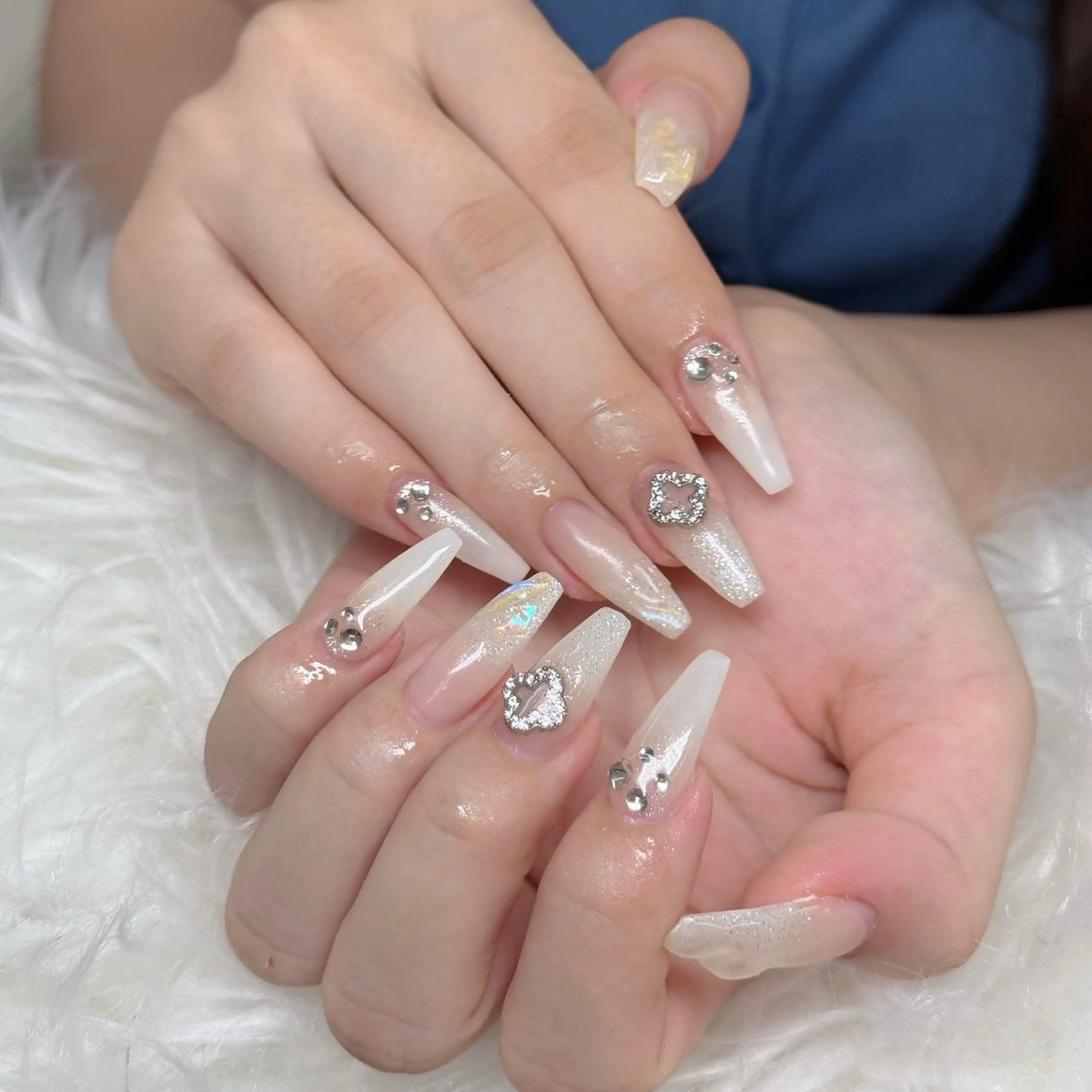 ネイル ロングネイル マグネットネイル リボン 夏ネイル スーパーロングネイル ハンドネイル Hani nailsalonのネイルデザイン