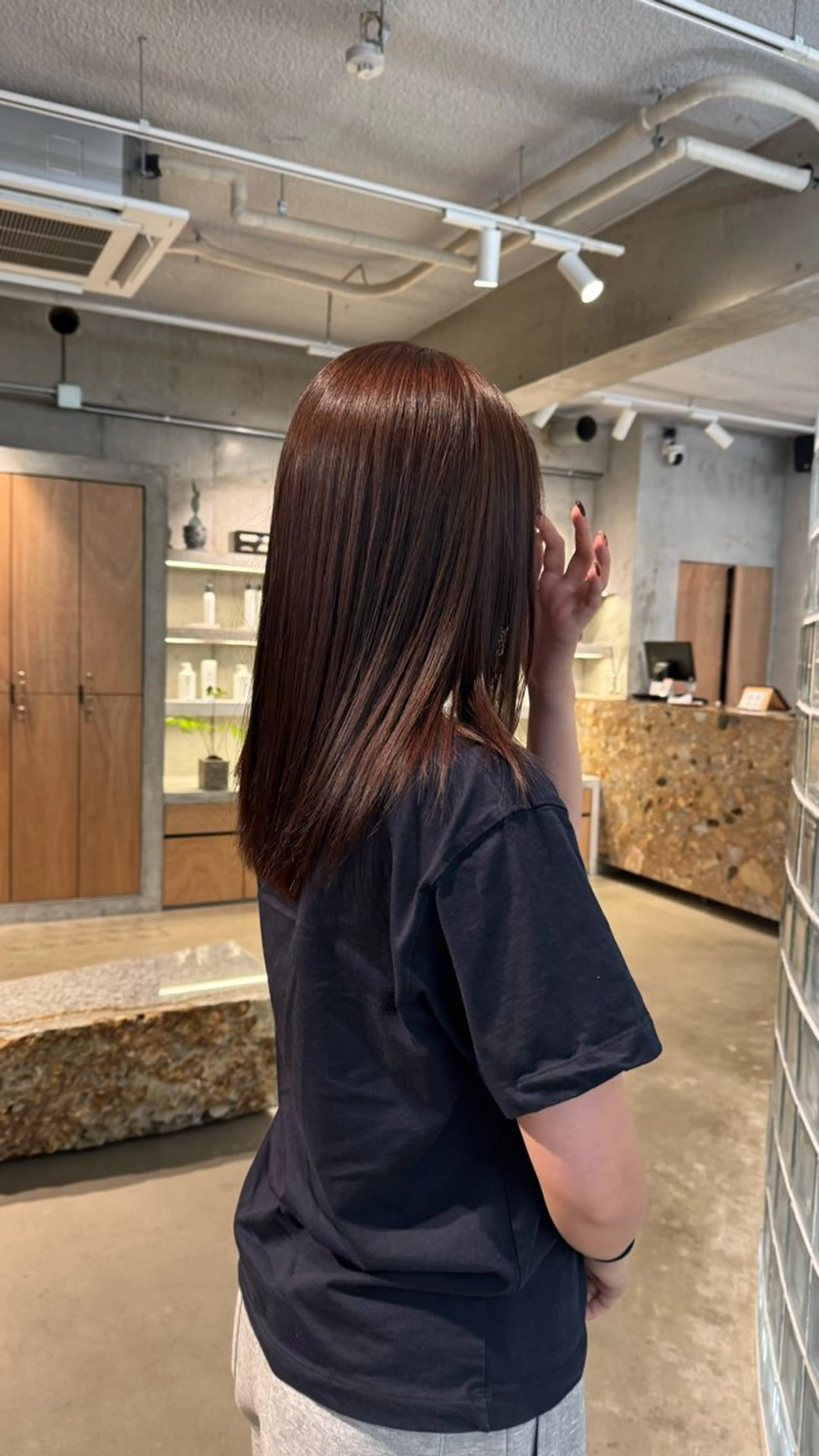 ミディアム ヘアカラー 坂本 侑寿己のヘアスタイル