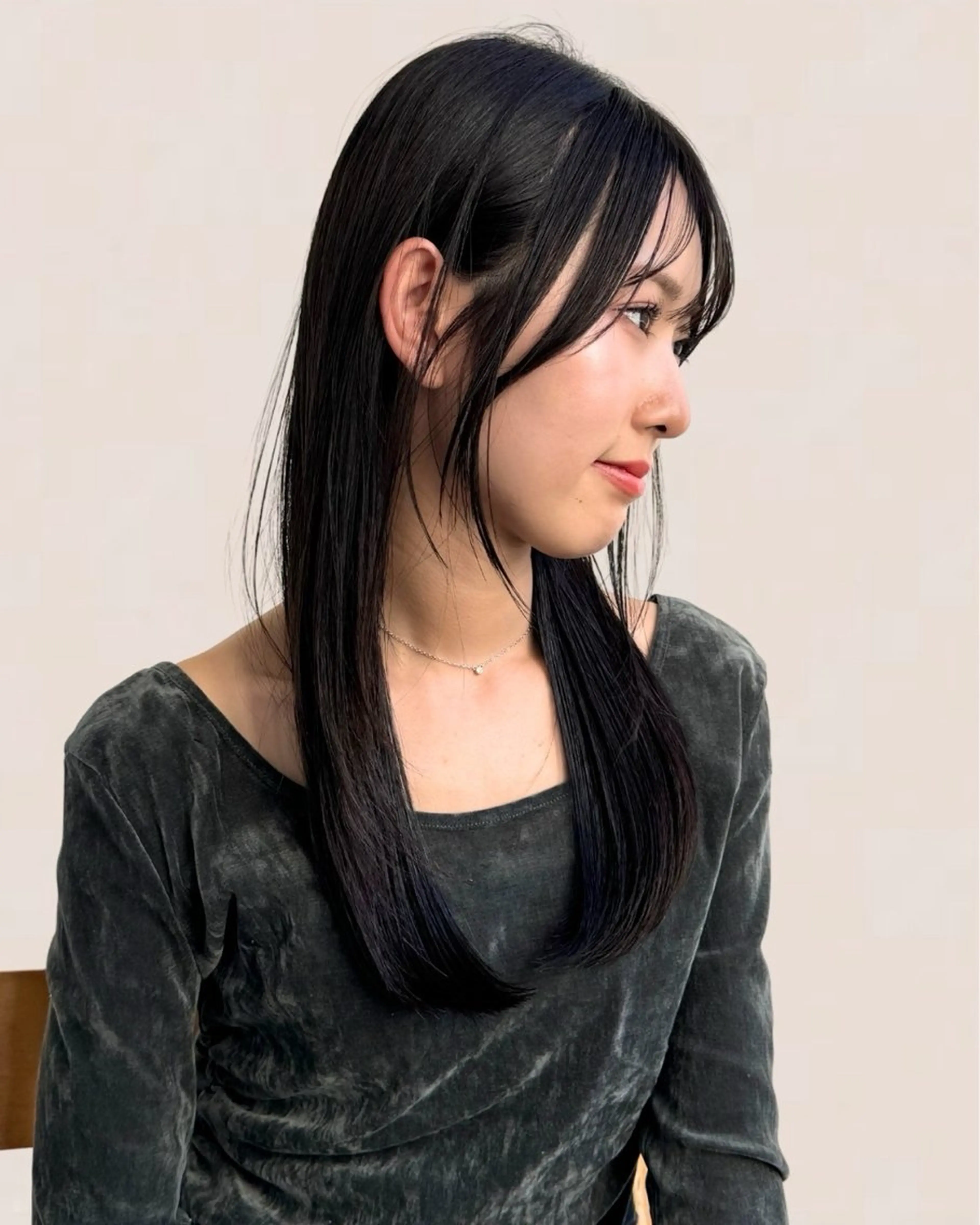 ロング Joule 建山美友のヘアスタイル