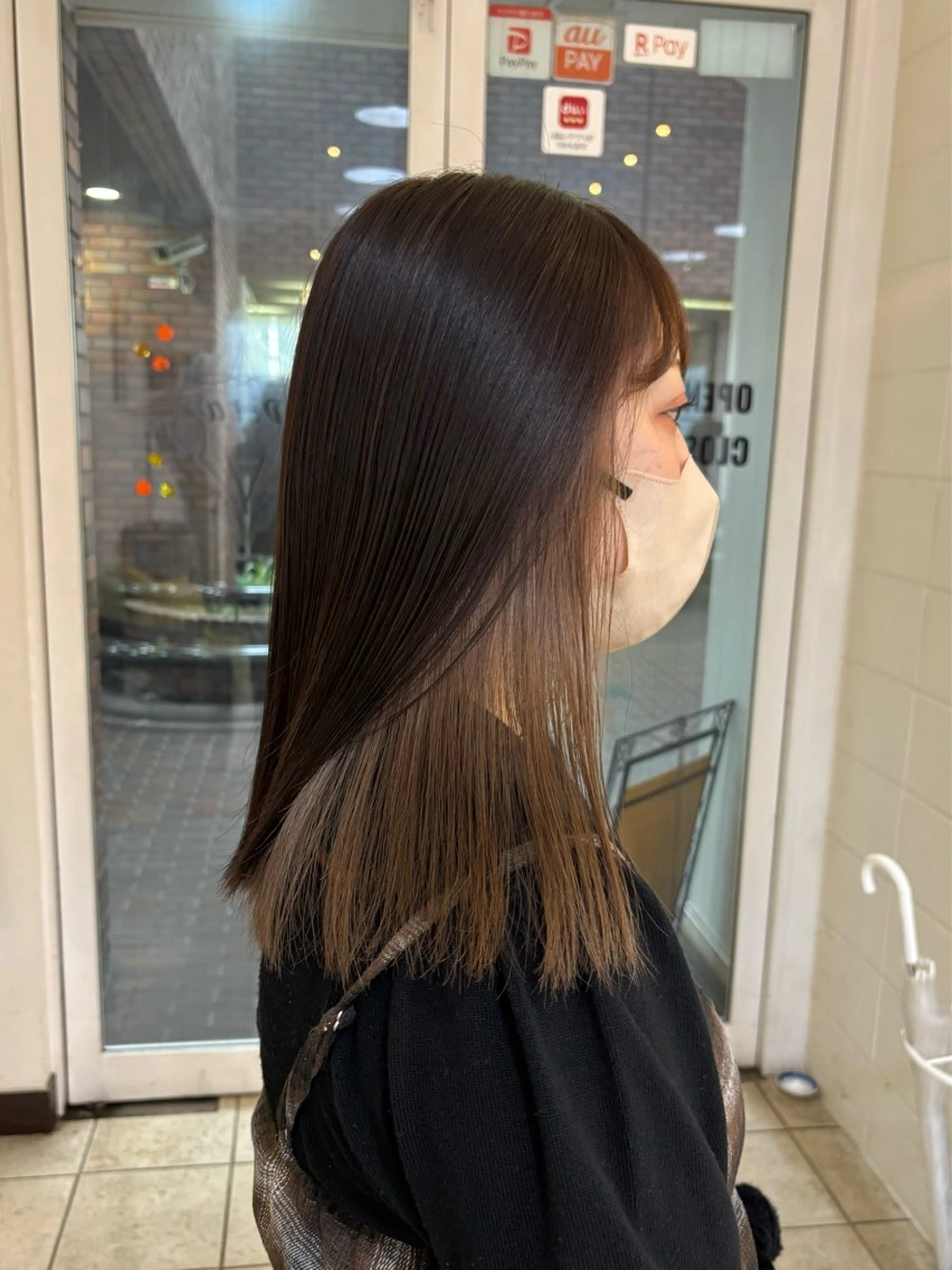 ミディアム カラー ヘアカラー トリートメント スズキ ユウナのヘアスタイル