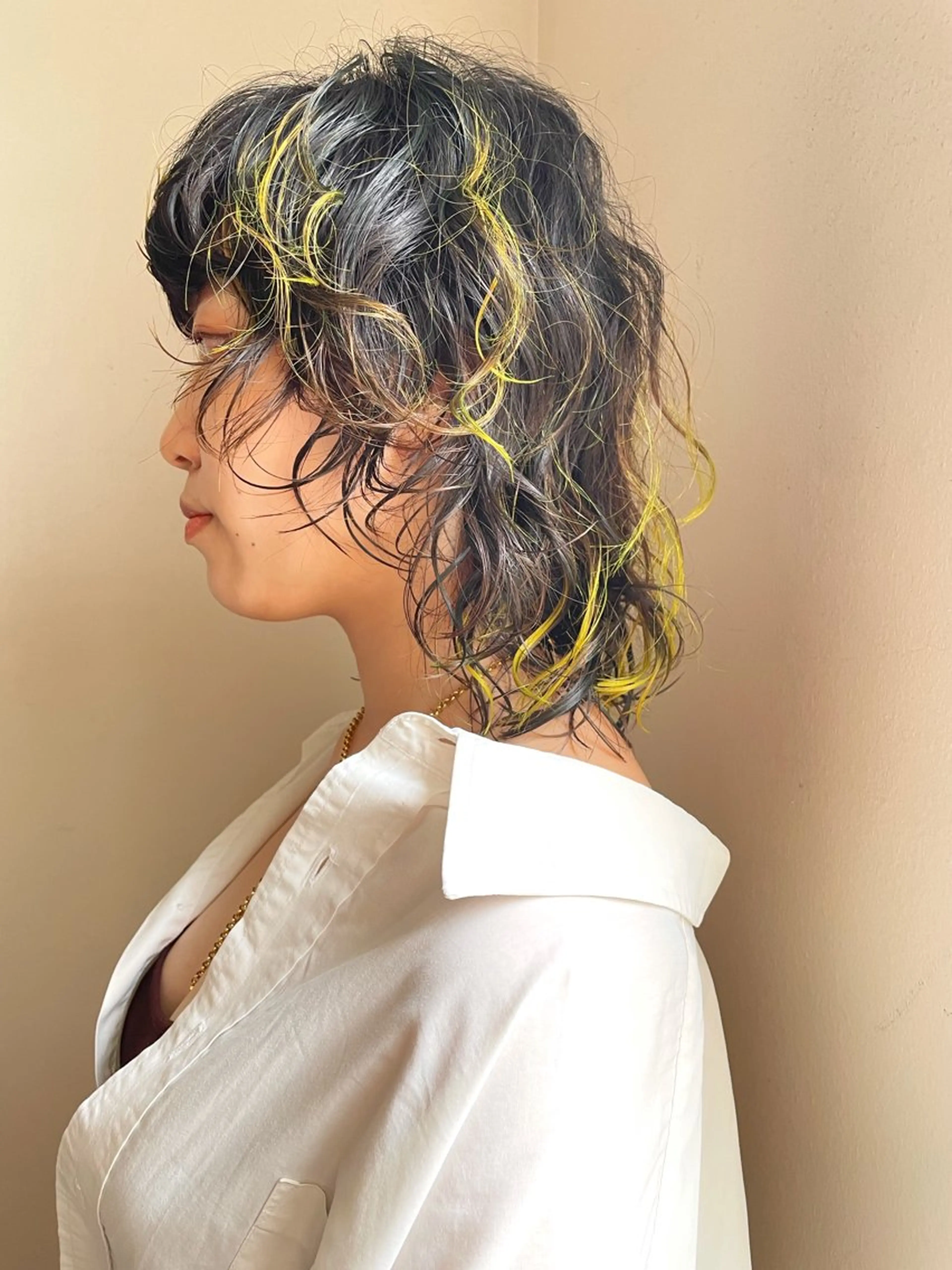 ミディアム カラー パーマ ヘアアレンジ カット ヘアカラー パーマ トリートメント 丸山渉/パーマ エフェクトブリーチのヘアスタイル