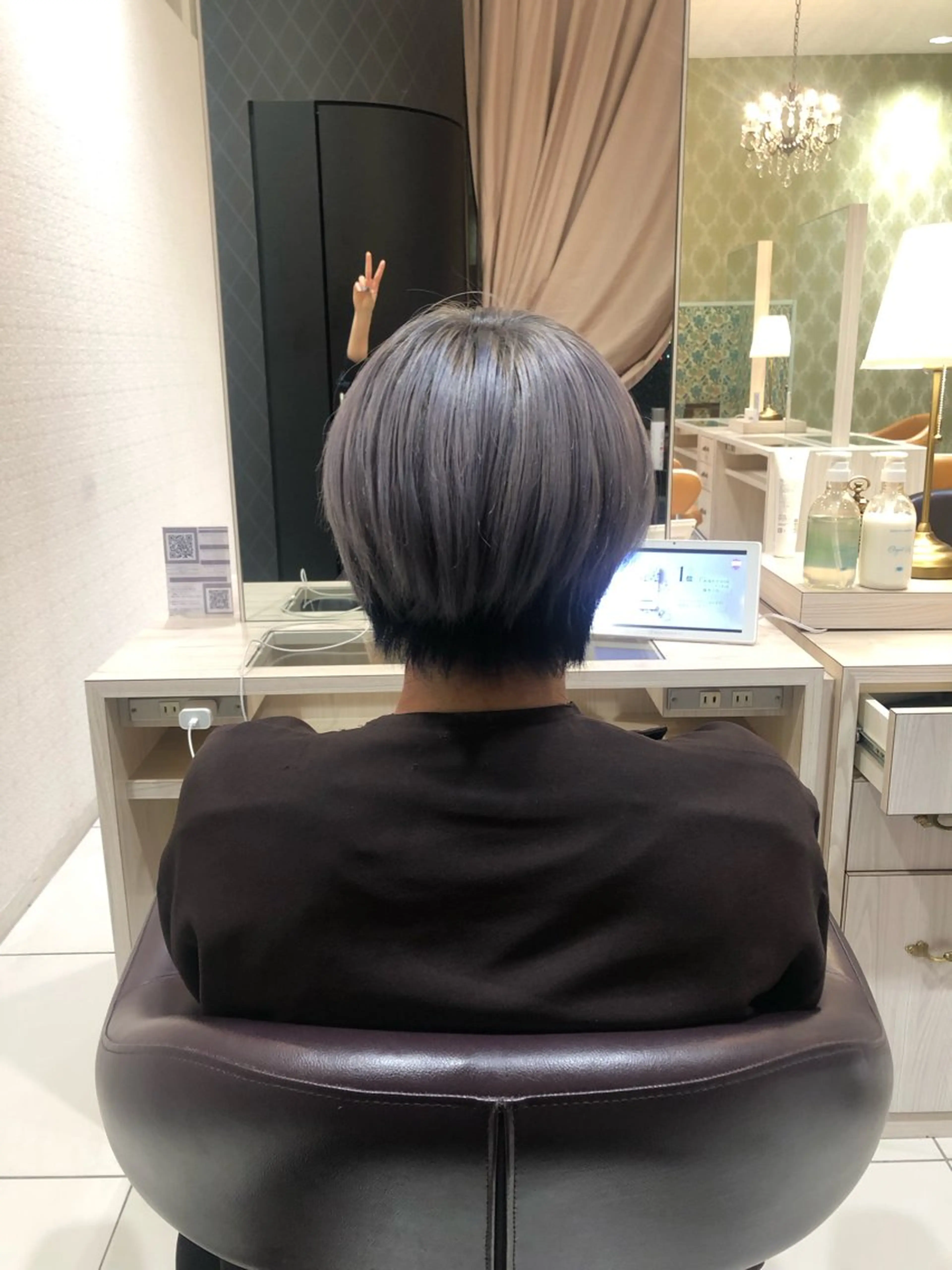 ショート ヘアカラー 下田 あみのヘアスタイル
