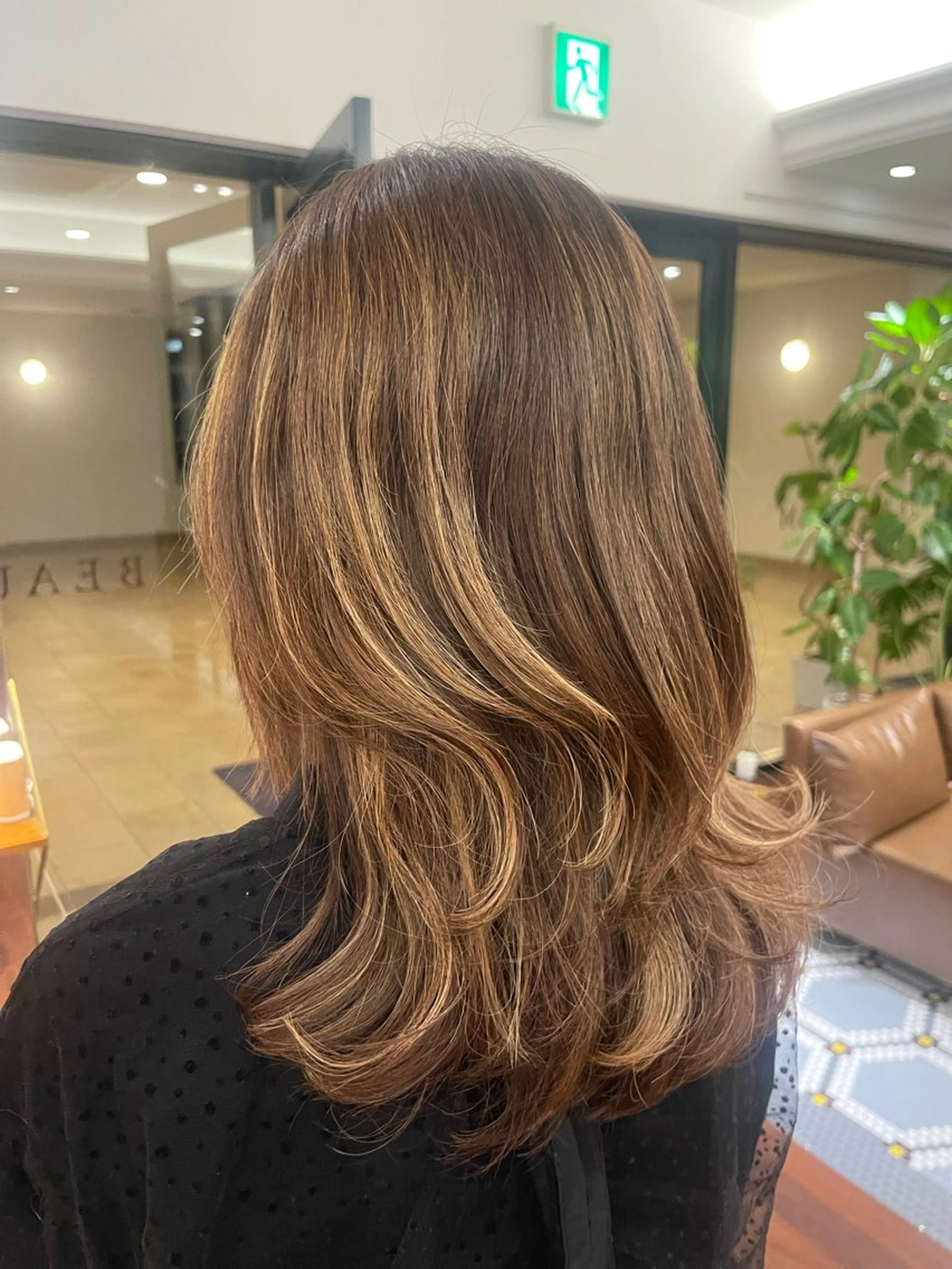 セミロング カラー ハイライトカラー ハイライト 大前 斗夢/髪質改善 /艶感カラー/パーマのヘアスタイル