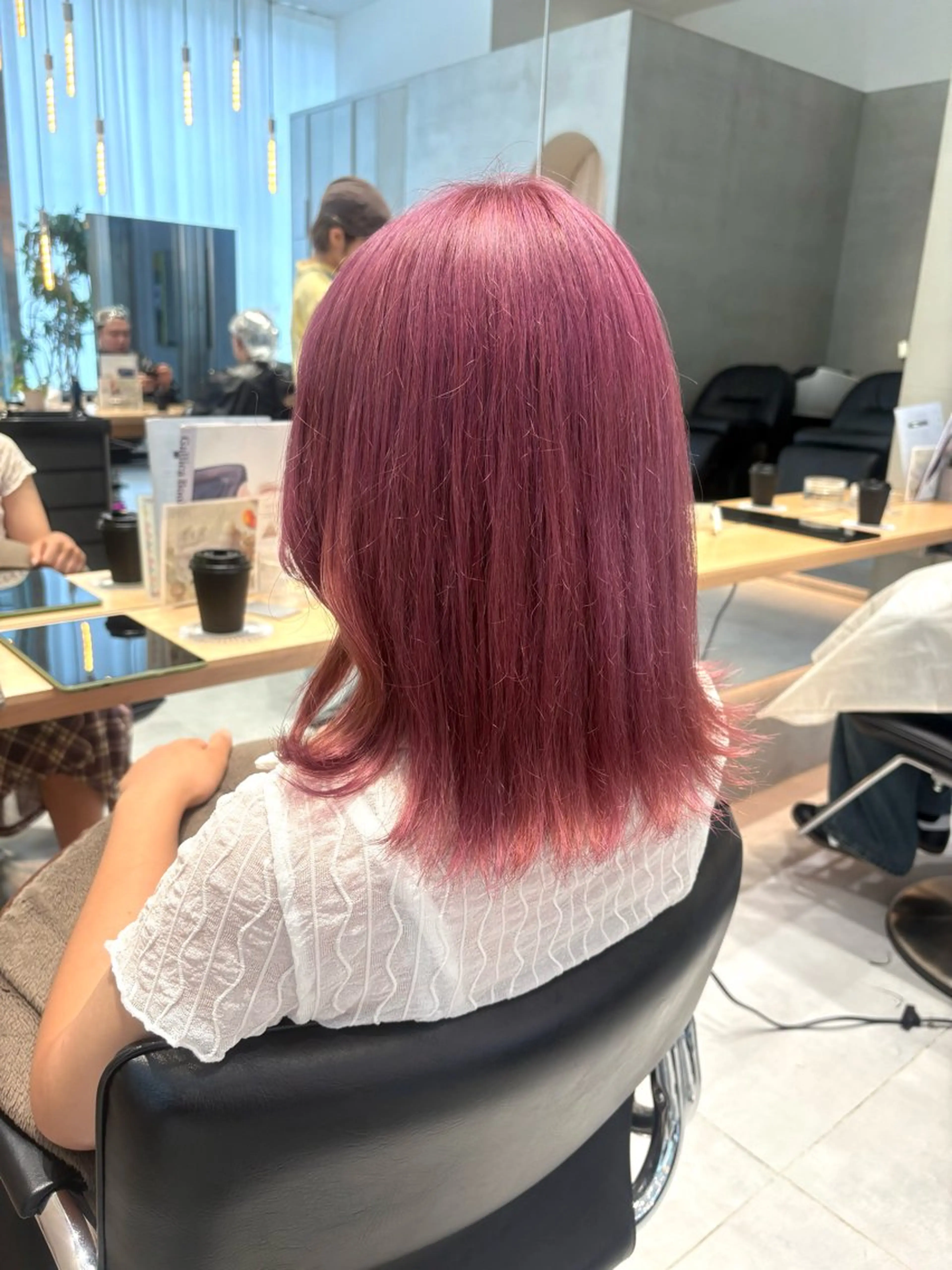 セミロング カラー ヘアカラー トリートメント ヘアセット ショートカット/ ハイトーン🪼風香のヘアスタイル