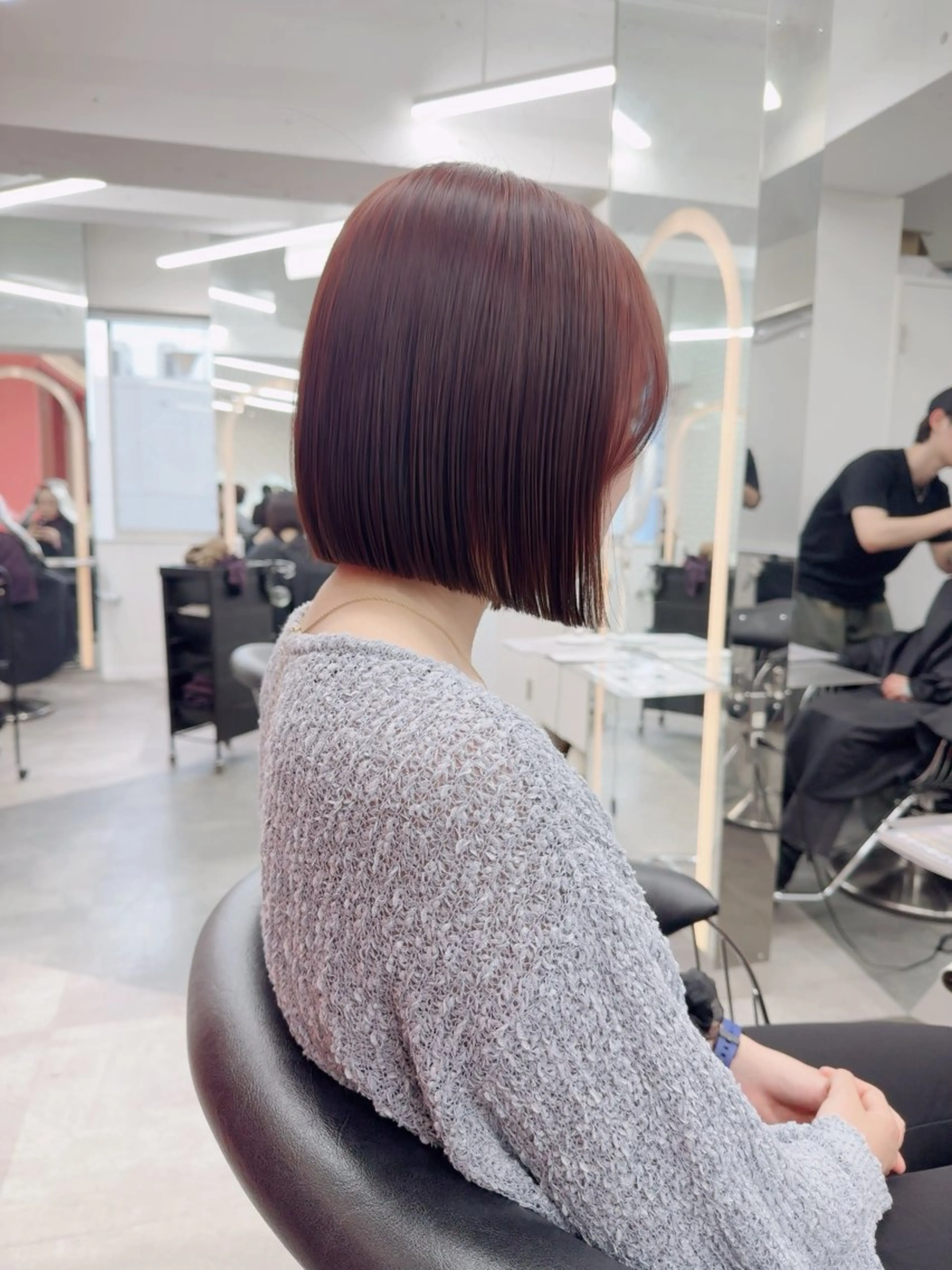 ショート カラー カット ヘアカラー トリートメント 莉乃/縮毛矯正/髪質 改善/艶カラーのヘアスタイル